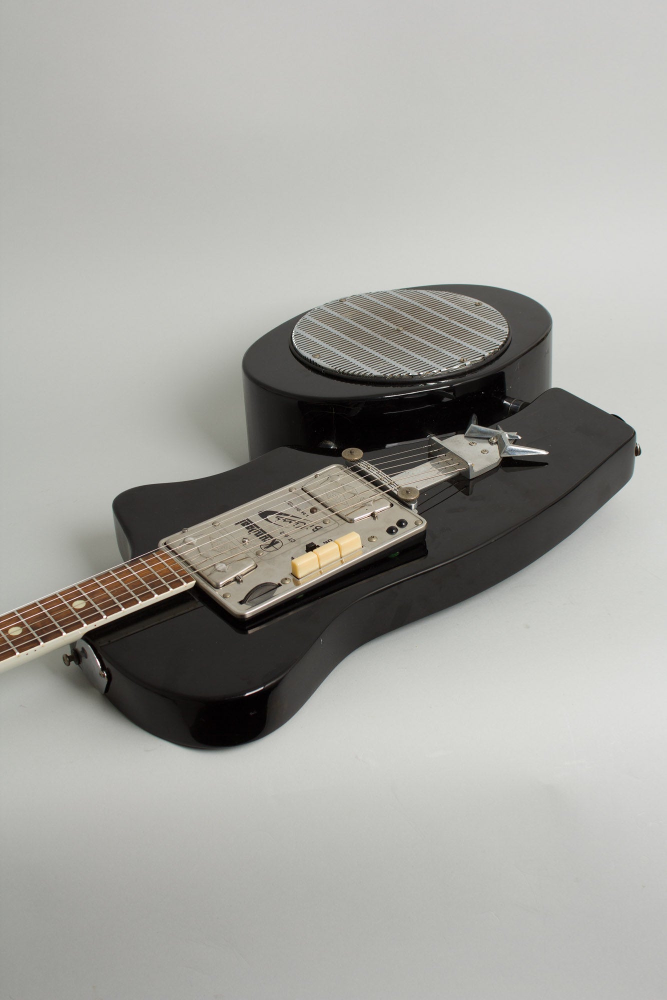 Wandre Krundaal Bikini II Solid Body Electric Guitar (1964)