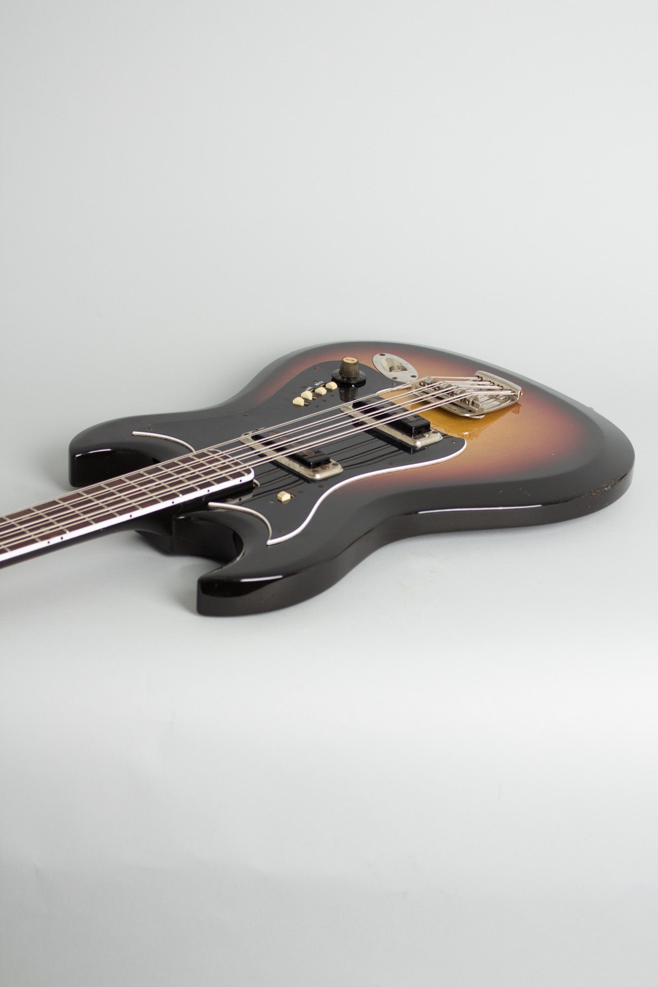 Hagstrom 8-String Bass H-8 Solid Body Electric Bass Guitar (1968)
