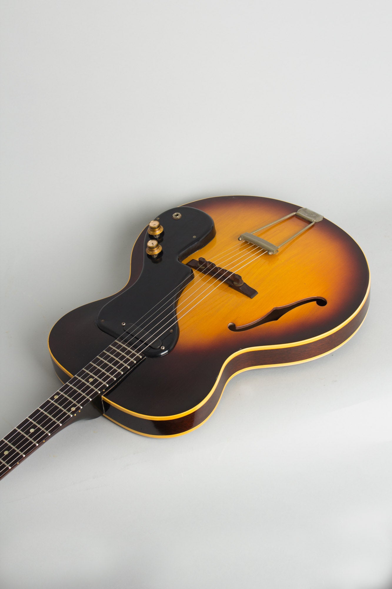 Gibson ES-120T Thinline Hollow Body Electric Guitar (1962)