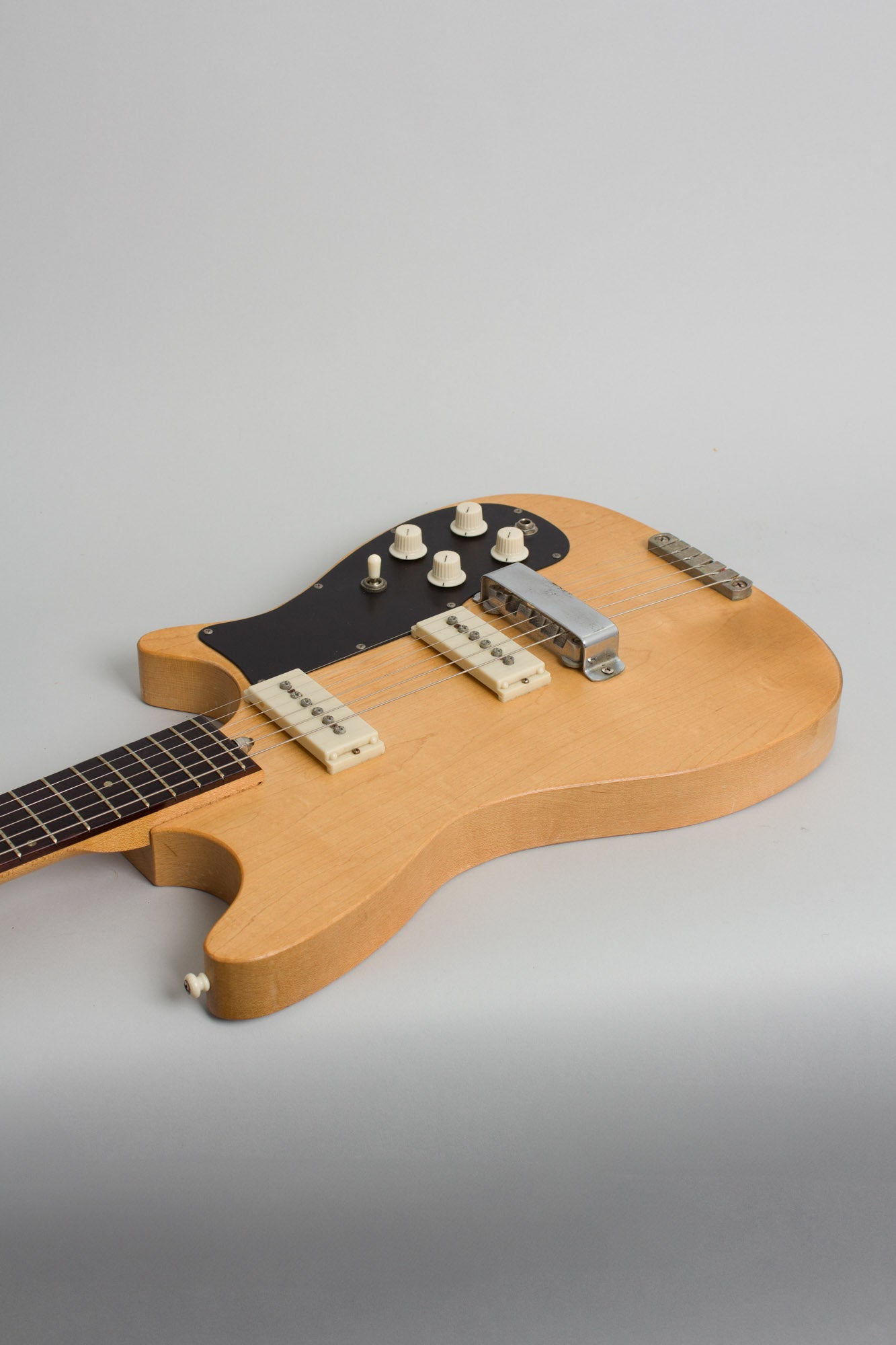 Carvin #32-SGB Solid Body Electric Guitar (1962)
