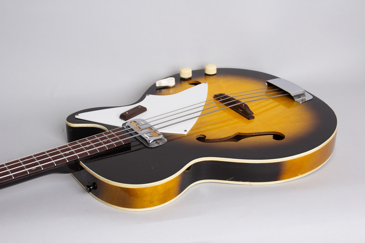 Harmony H-22 Electric Bass Guitar (1965)