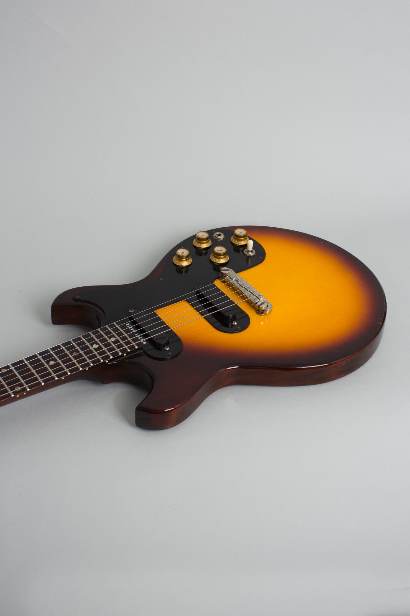Gibson Melody Maker D Solid Body Electric Guitar (1964)