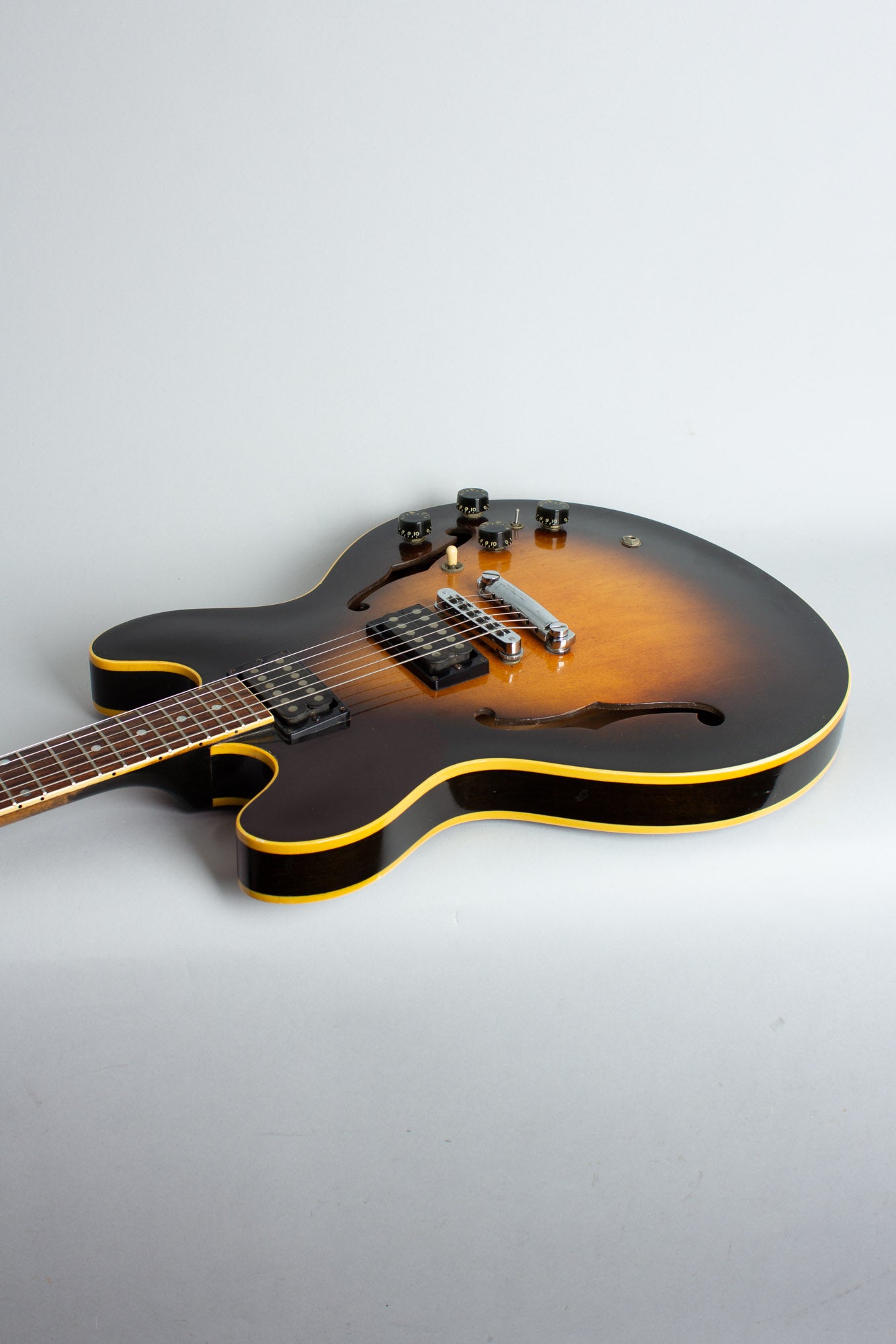 Gibson ES-335 Pro Semi-Hollow Body Electric Guitar (1979)