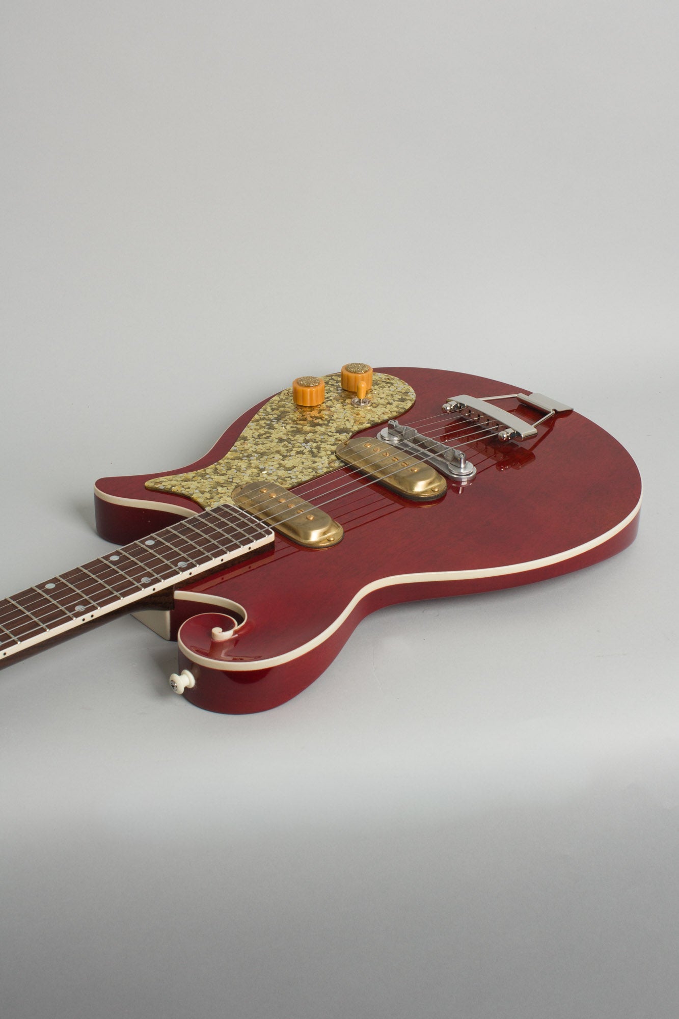 Premier E-722 Solid Body Electric Guitar (2025)