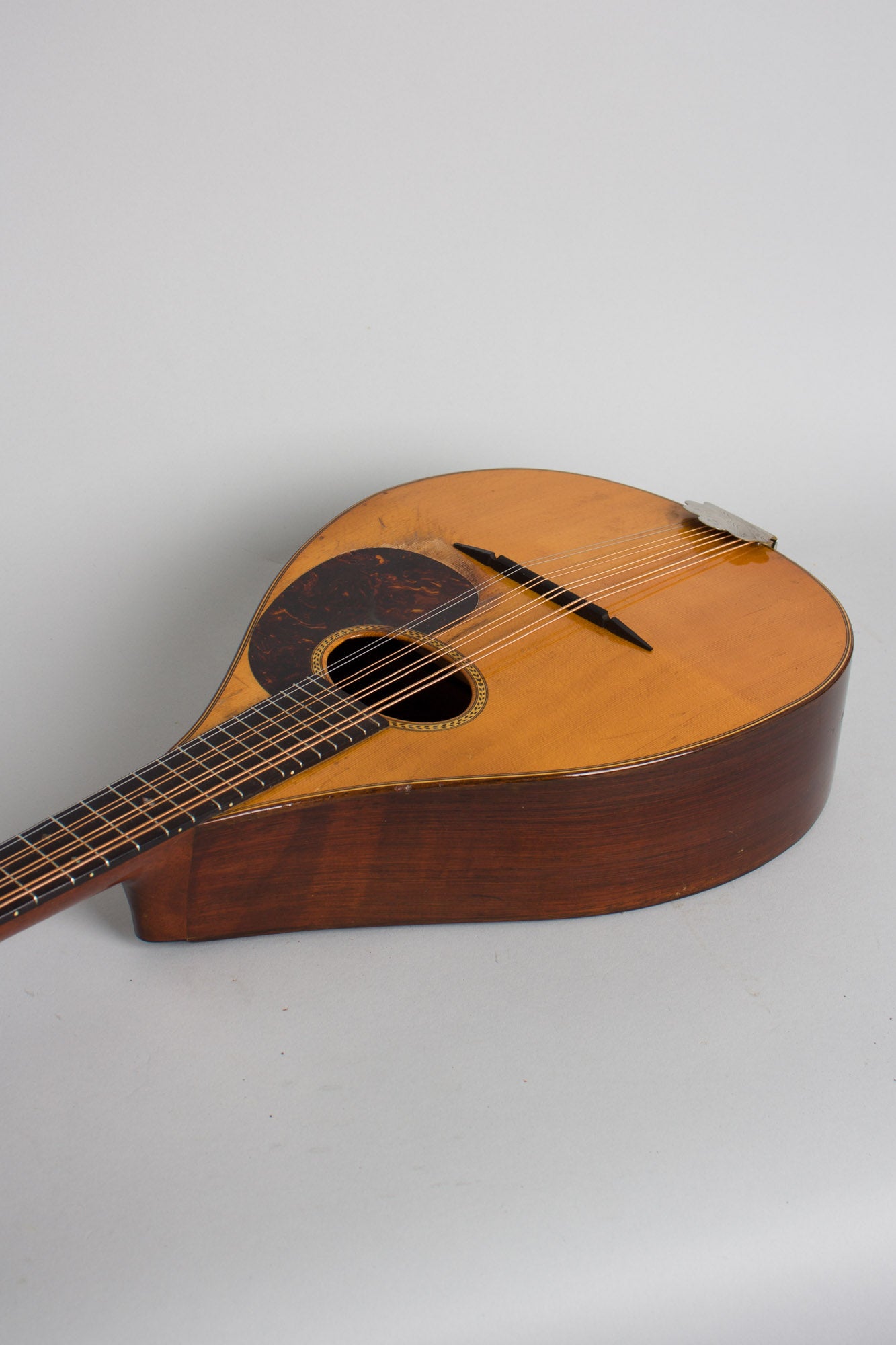 C. F. Martin Style B Flat back, bent top Mandola (1931)