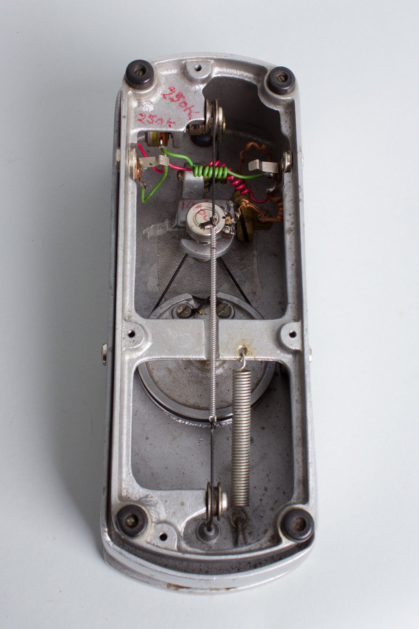 Bigsby Volume/Tone Pedal Effect (1960)