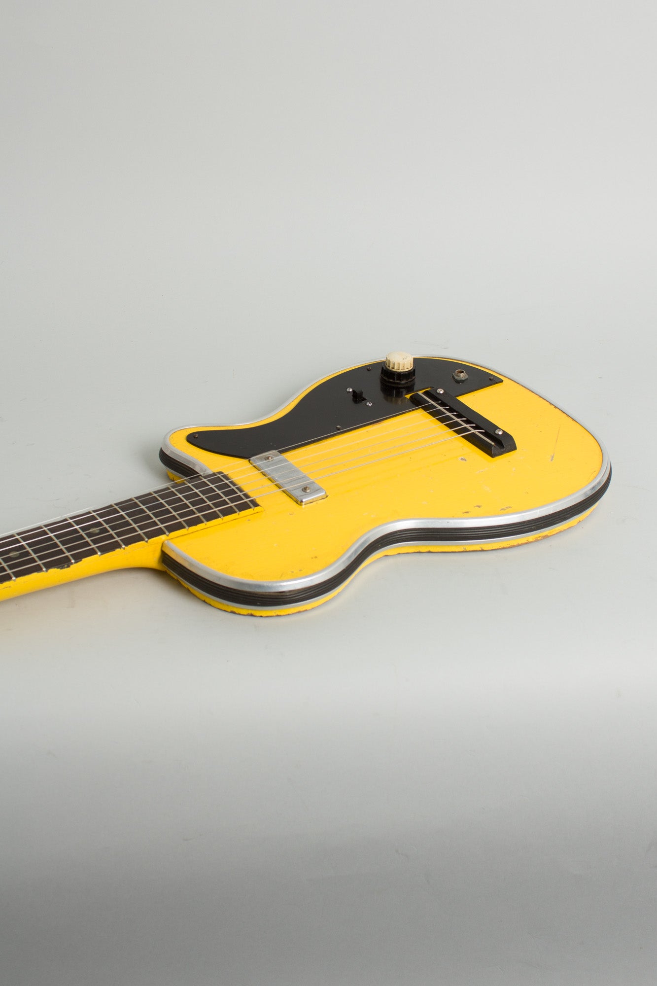 Harmony Stratotone Newport Model H-42/1 Solid Body Electric Guitar (1955)