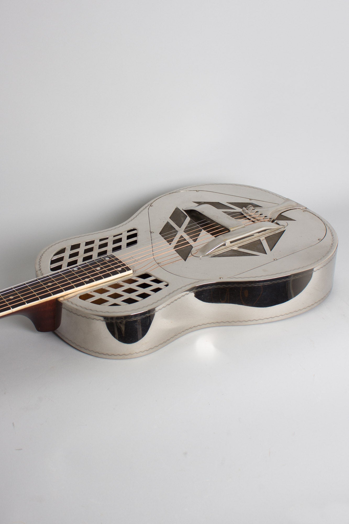 National Style 1 Tricone Roundneck Resophonic Guitar (1935)