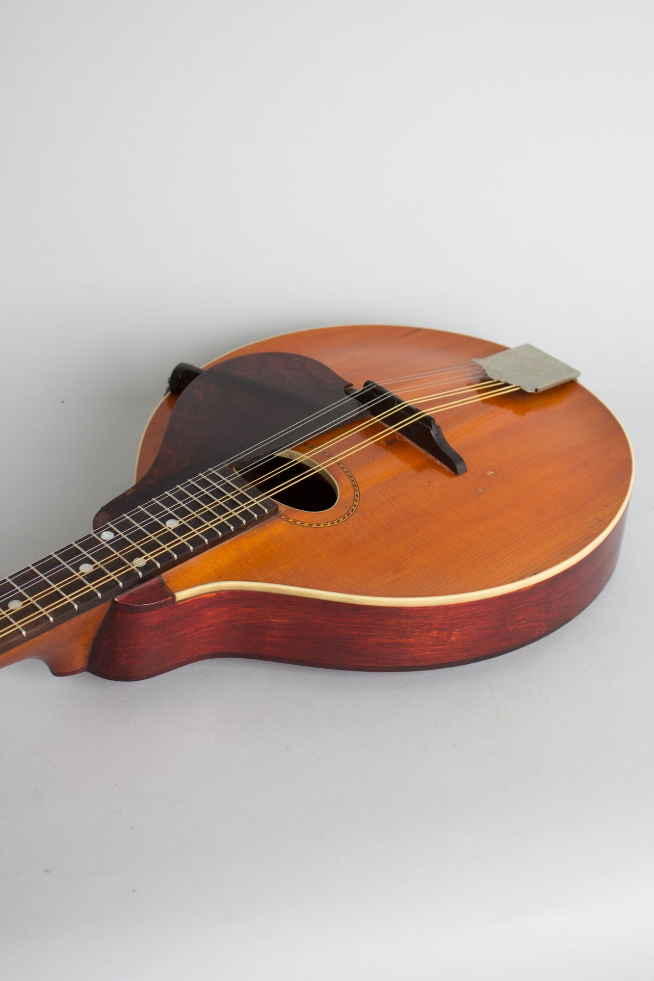 Gibson Style A- Carved Top Mandolin (1914)