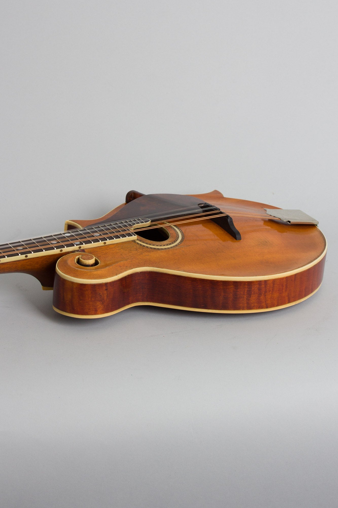 Gibson F-4 Carved Top Mandolin (1913)