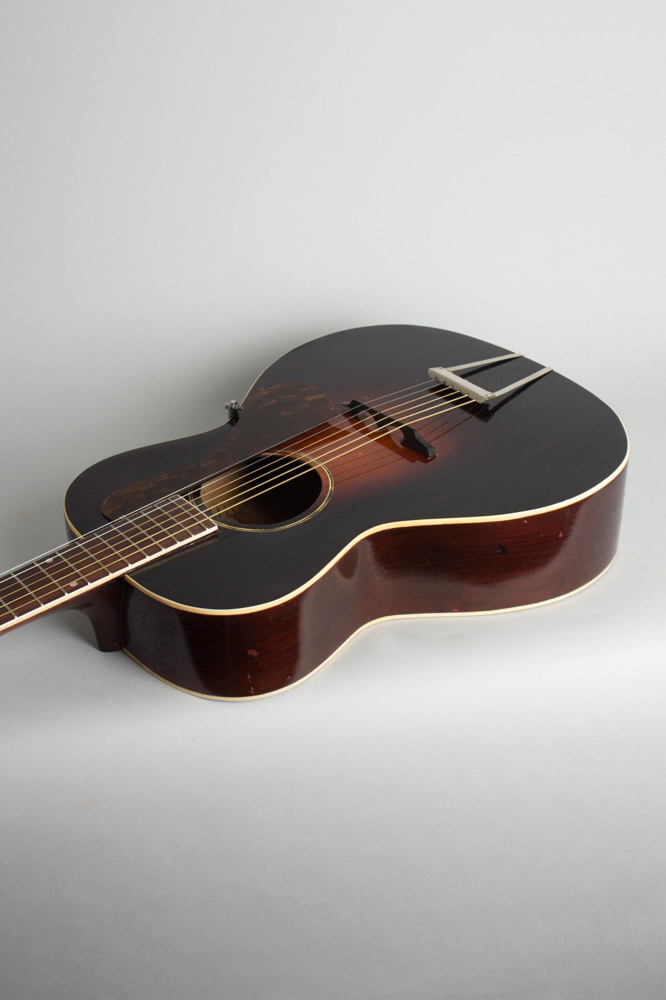 Gibson Recording King Model 681 Flat Top Acoustic Guitar (1934)