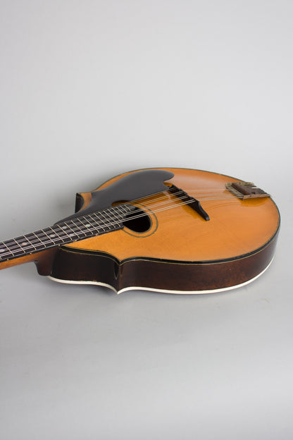 Washburn Model 5283 Deluxe Carved Top Mandolin (1935)