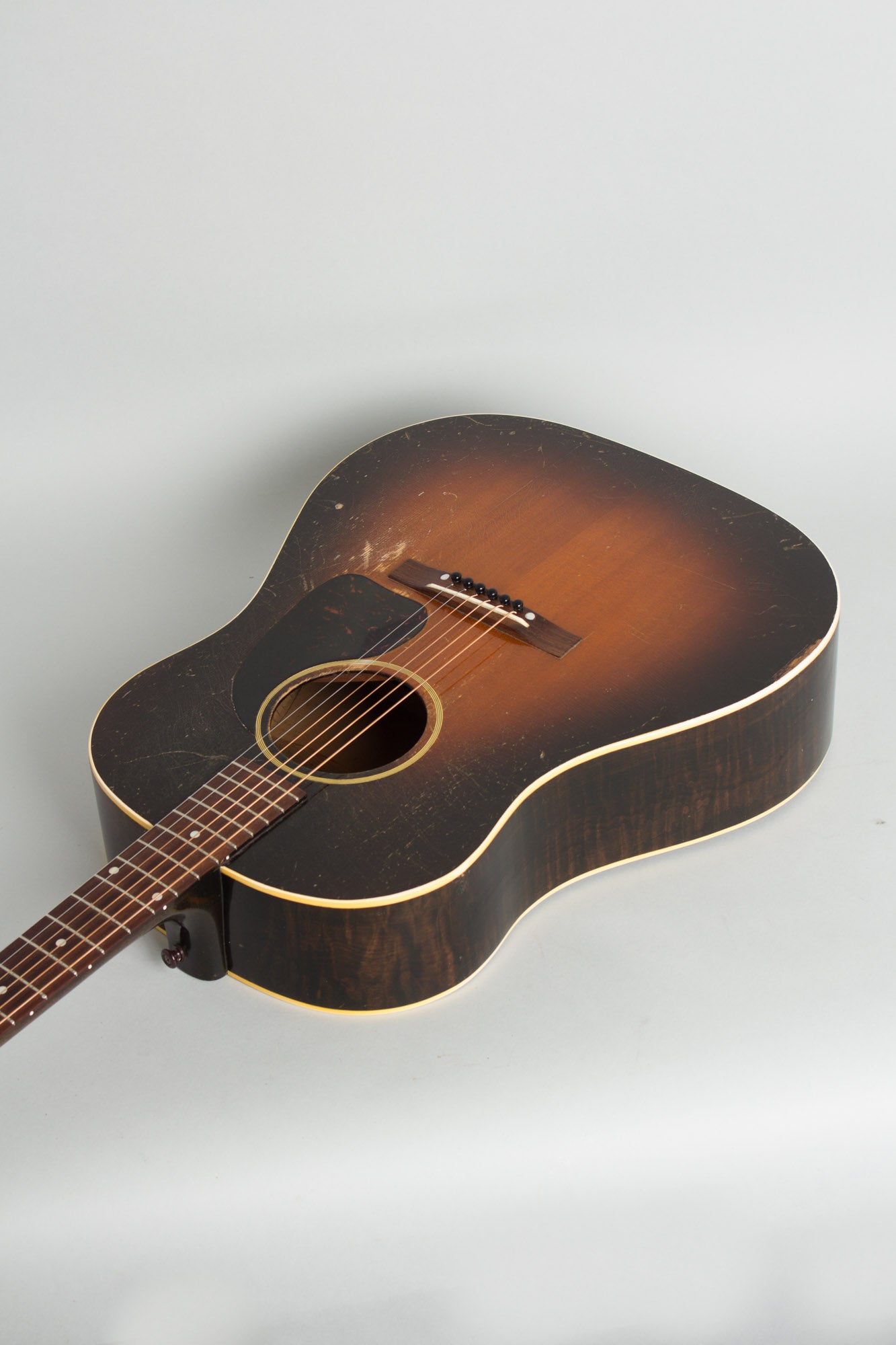 Gibson J-45 Flat Top Acoustic Guitar (1943)
