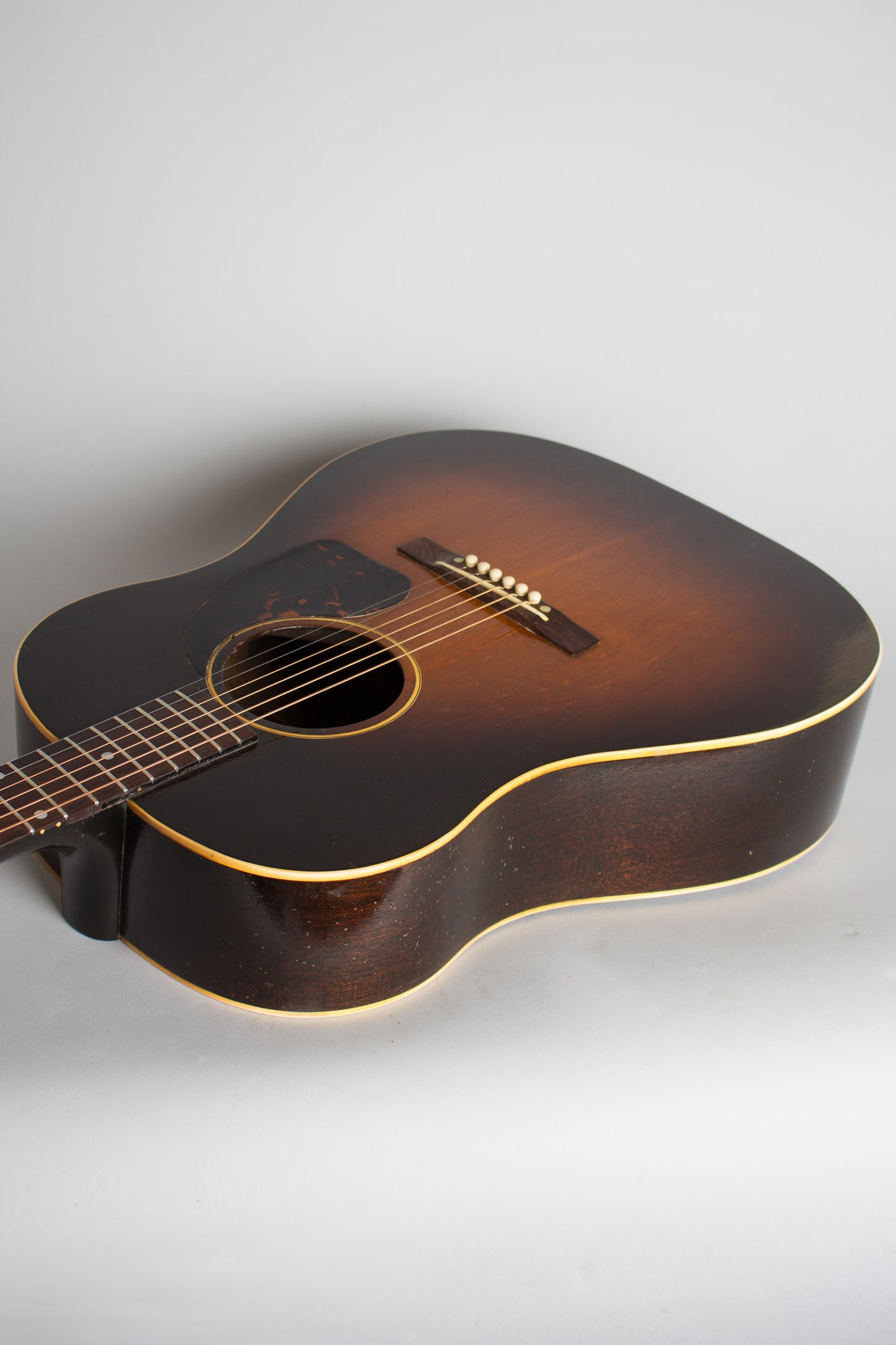 Gibson J-45 Flat Top Acoustic Guitar (1947)