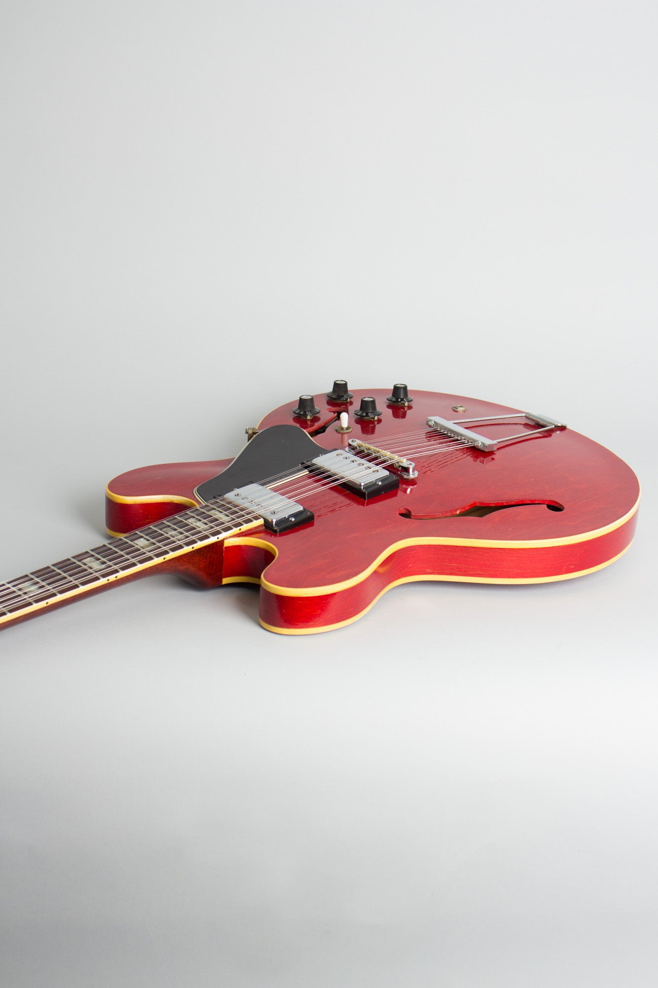 Gibson ES-335-12 12 String Semi-Hollow Body Electric Guitar (1967)