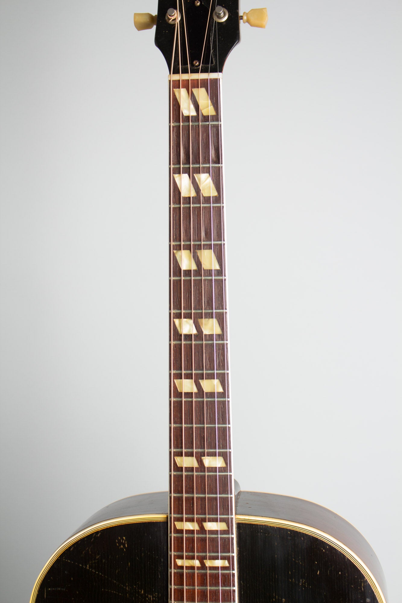 Gibson SJ Southern Jumbo Flat Top Acoustic Guitar (1952)