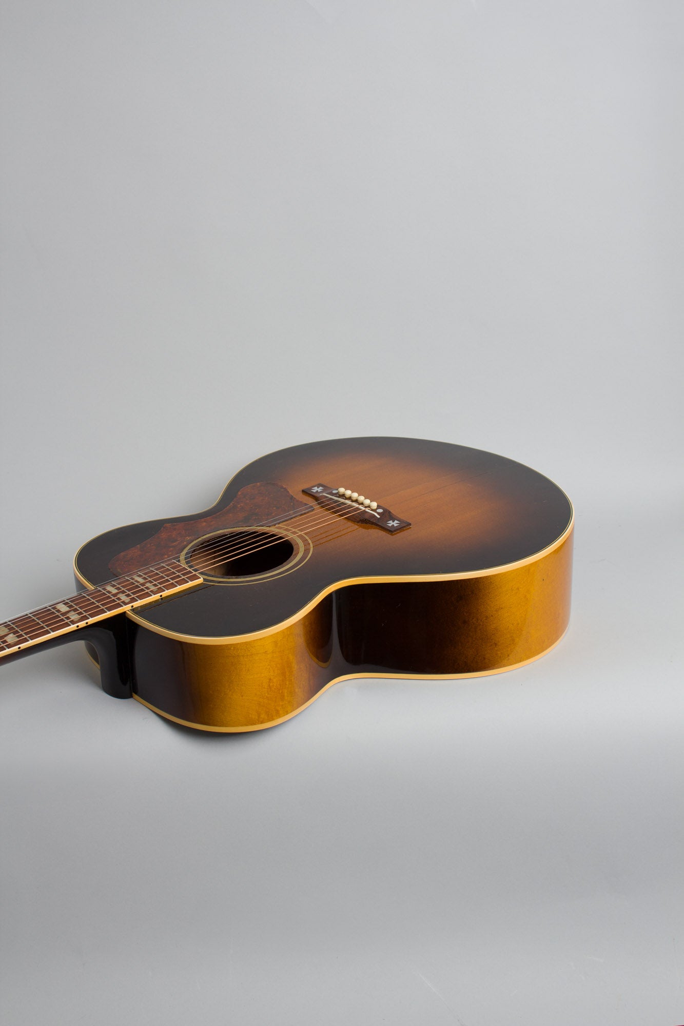 Gibson J-185 Flat Top Acoustic Guitar (1952)