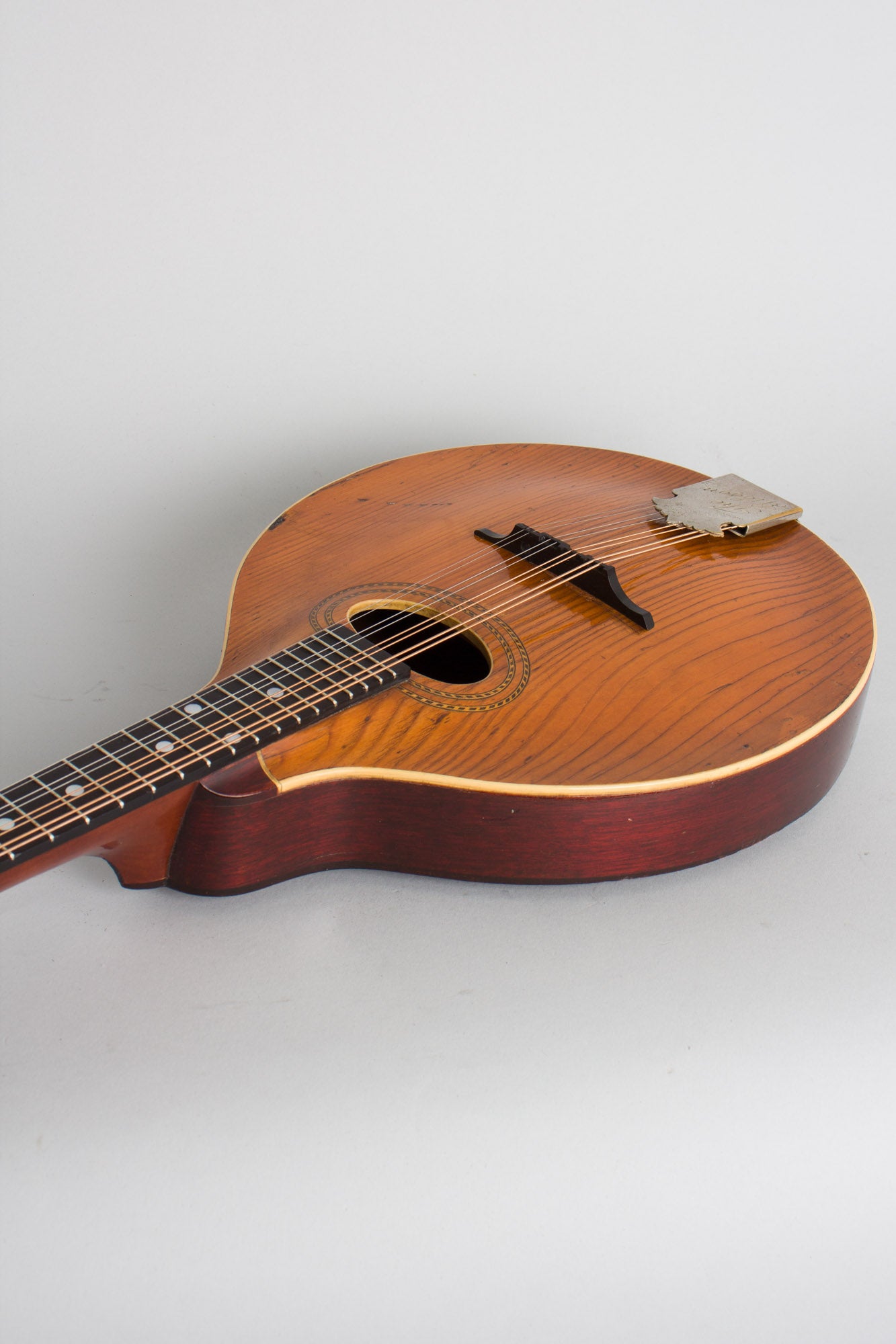 Gibson Style A-1 Carved Top Mandolin (1910)