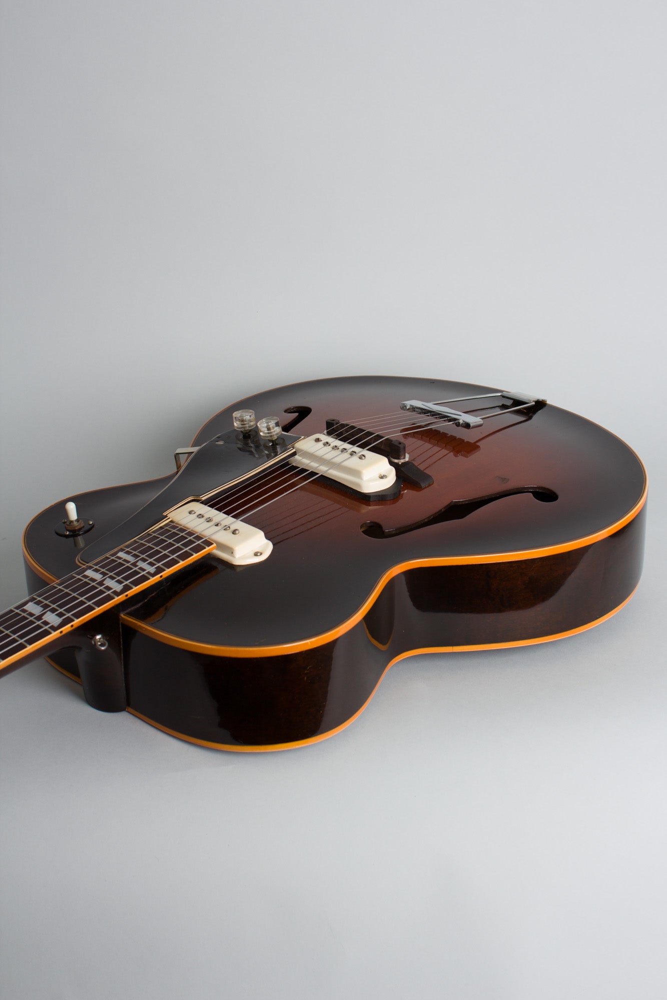 Gibson L-7 Arch Top Hollow Body Electric Guitar (1950)