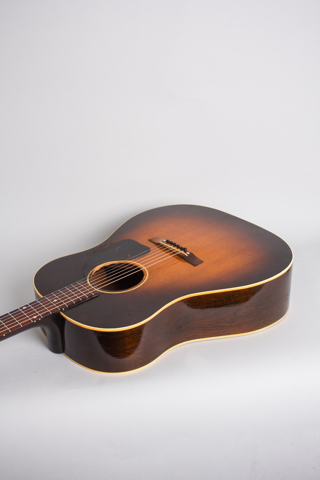 Gibson J-45 Flat Top Acoustic Guitar (1946)