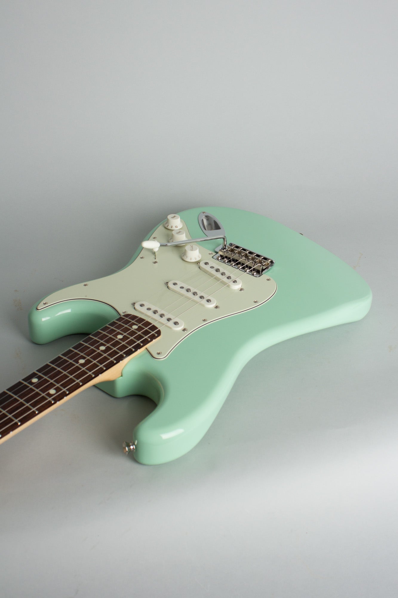 Fender Stratocaster Traditional '60's SFG Solid Body Electric Guitar (2020)