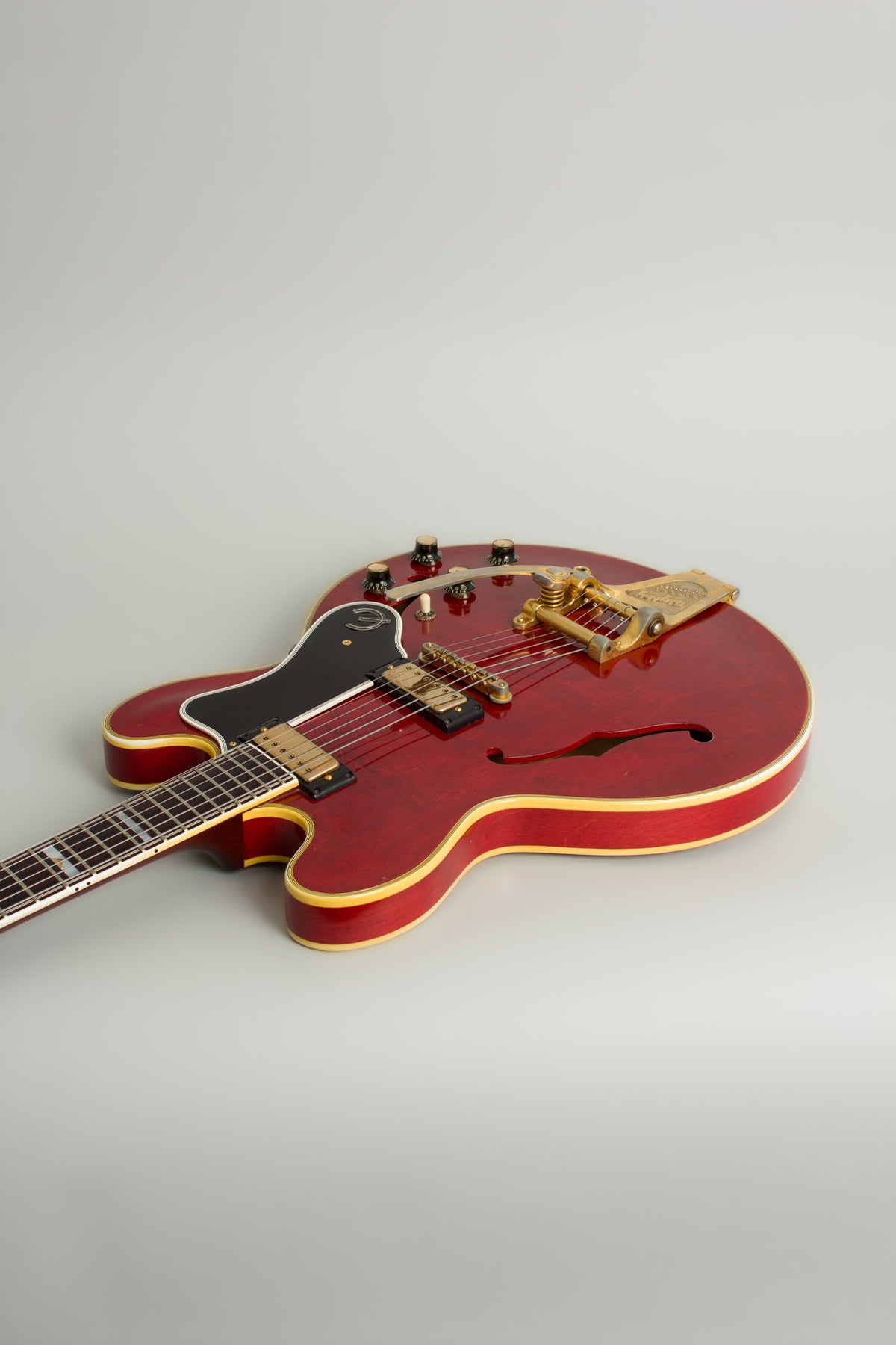Epiphone Sheraton E212T Arch Top Semi-Hollow Body Electric Guitar (1962)