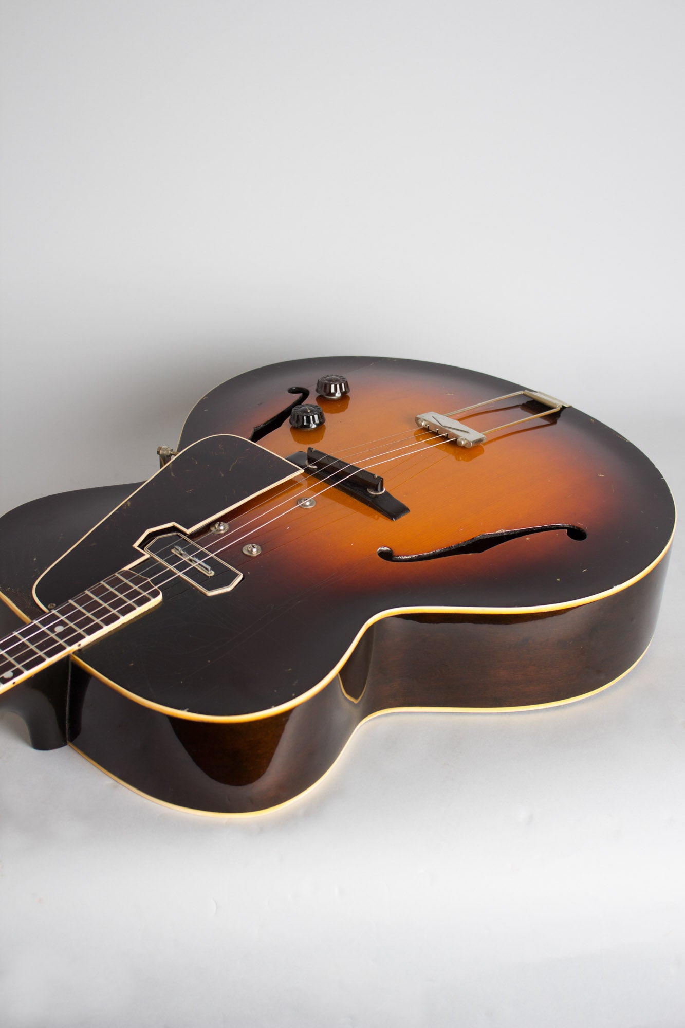 Gibson ETG-150 Arch Top Hollow Body Electric Tenor Guitar (1940)