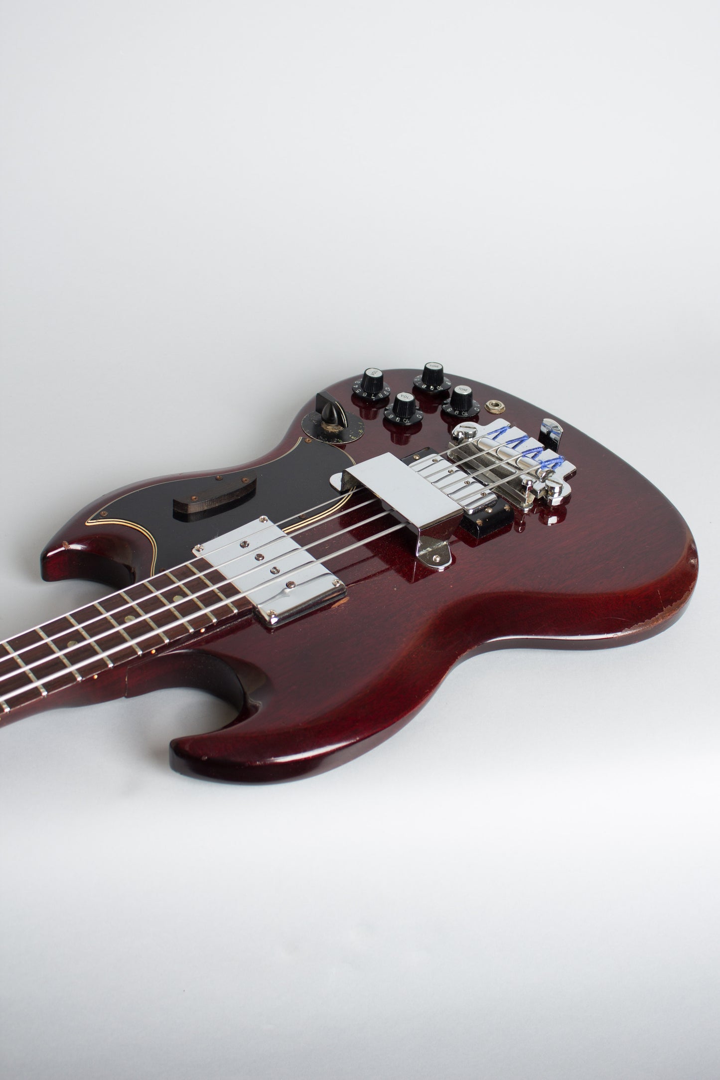 Gibson EB-3 Solid Body Electric Bass Guitar (1967)