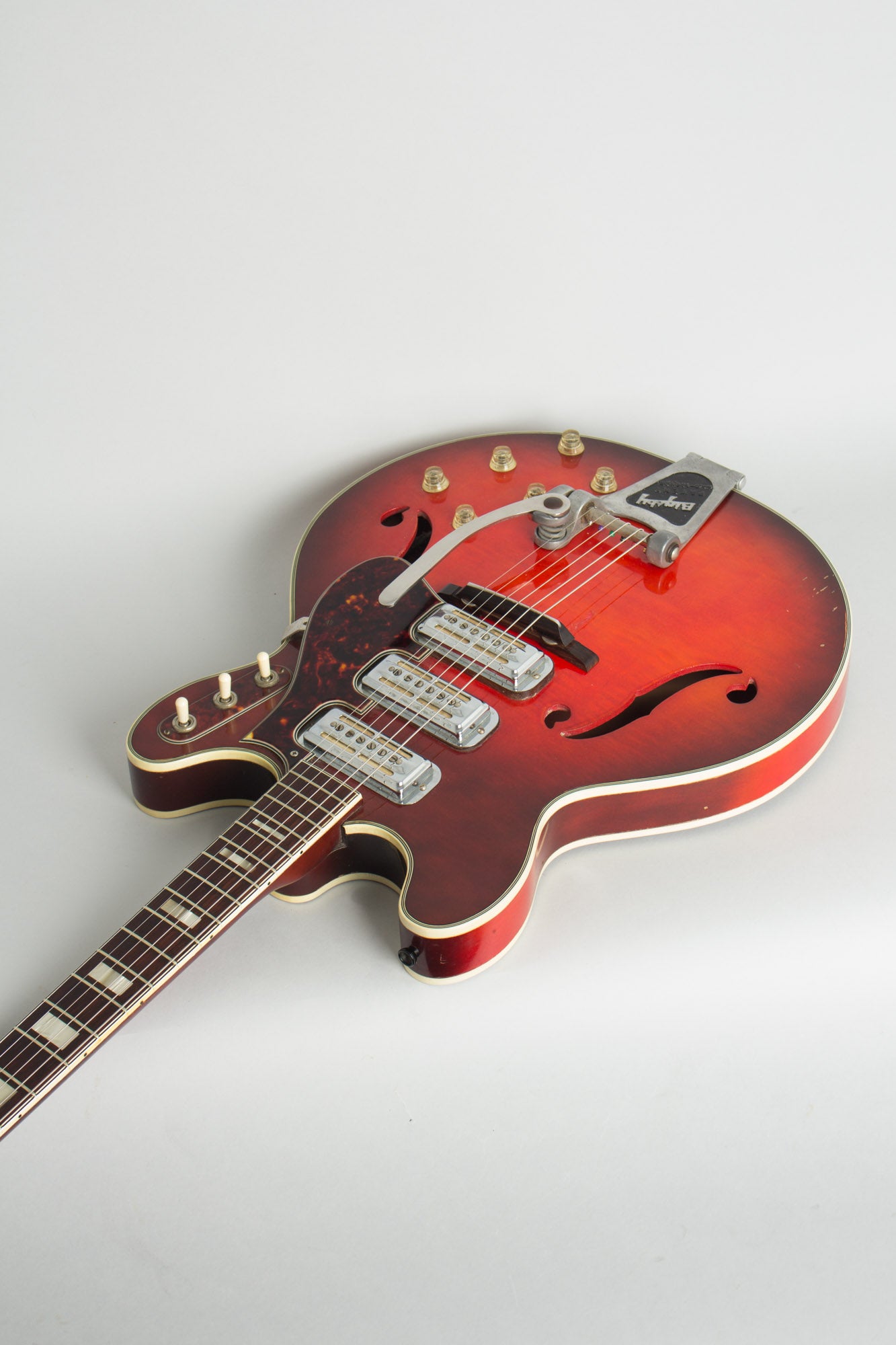 Harmony H78 Heath Model TG-46 Thinline Hollow Body Electric Guitar (1966)