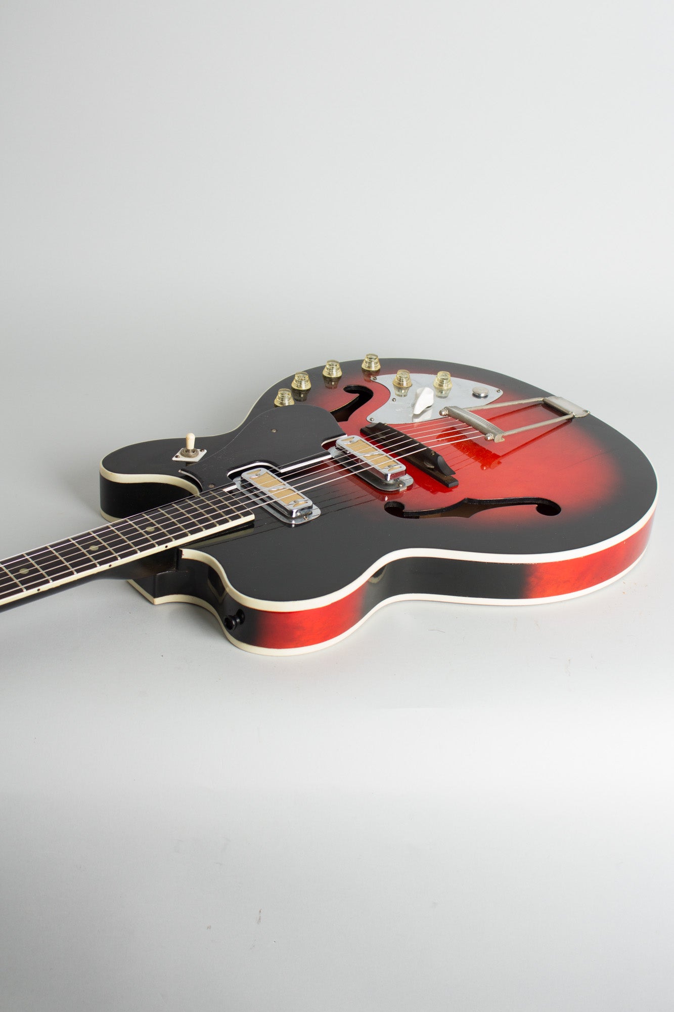 Harmony H66 Vibra-Jet Thinline Hollow Body Electric Guitar (1964)