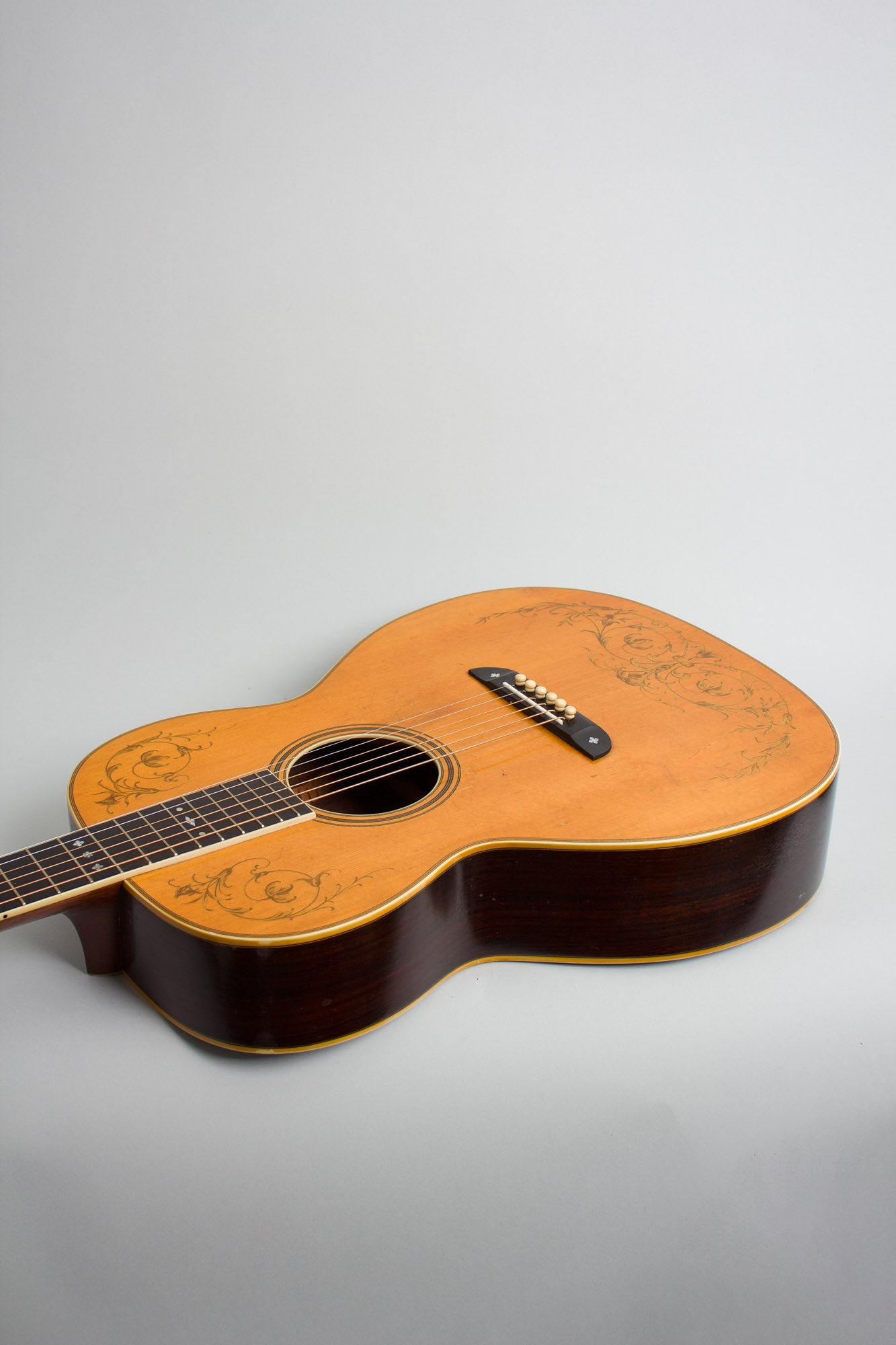 Washburn Model 5238 Deluxe Flat Top Acoustic Guitar (1932)