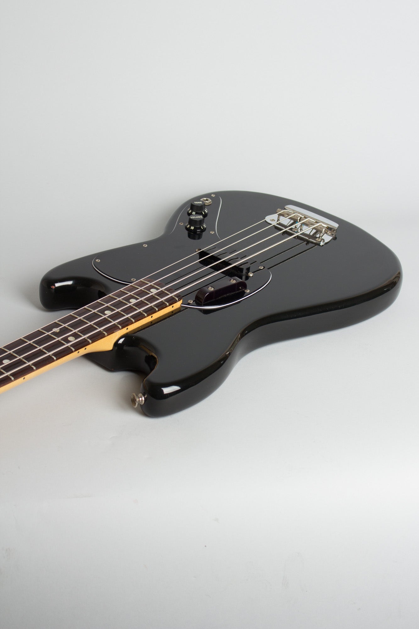 Fender Musicmaster Bass Solid Body Electric Bass Guitar (1979)