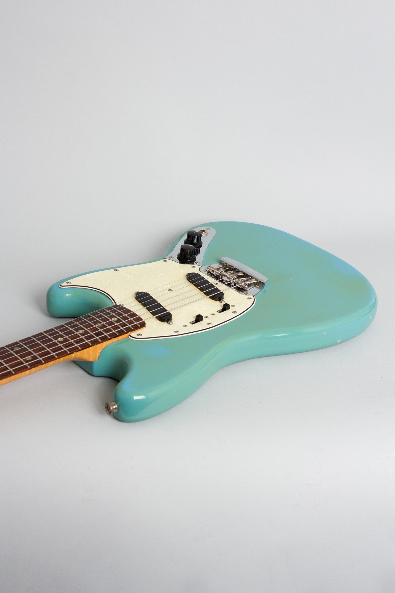 Fender Duo-Sonic II Solid Body Electric Guitar (1966)