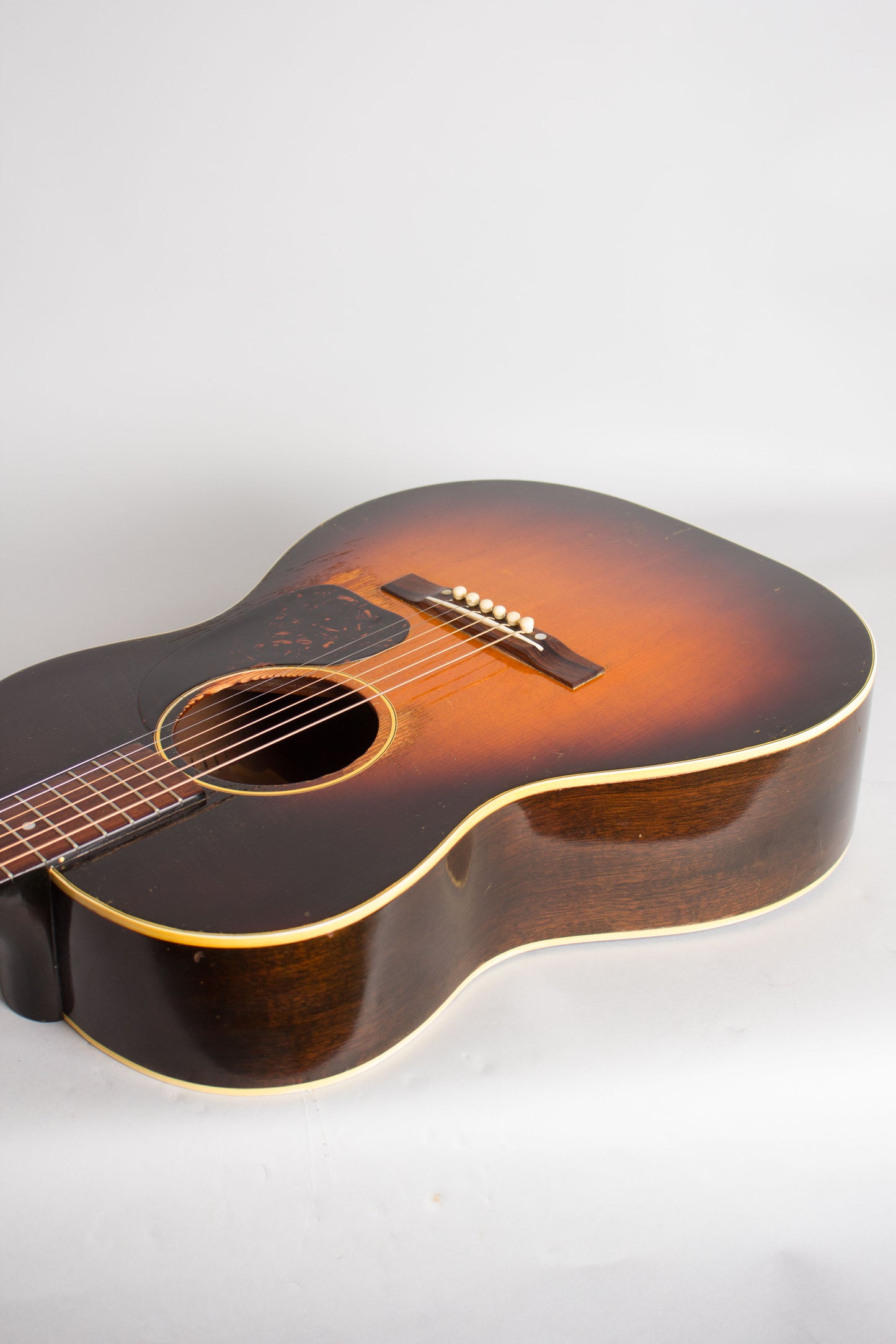 Gibson LG-2 Flat Top Acoustic Guitar (1949)