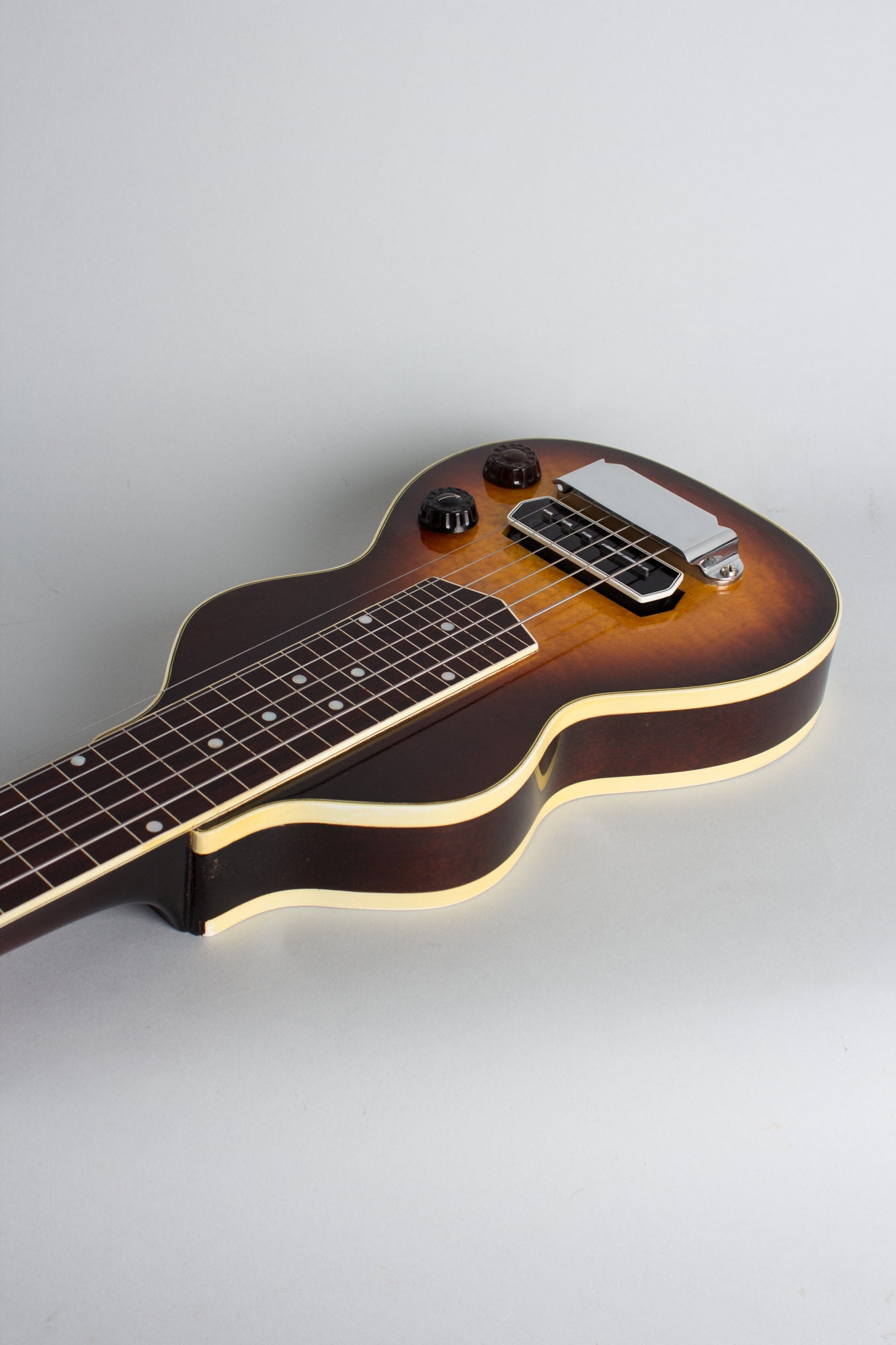 Gibson EH-150 Lap Steel Electric Guitar (1940)
