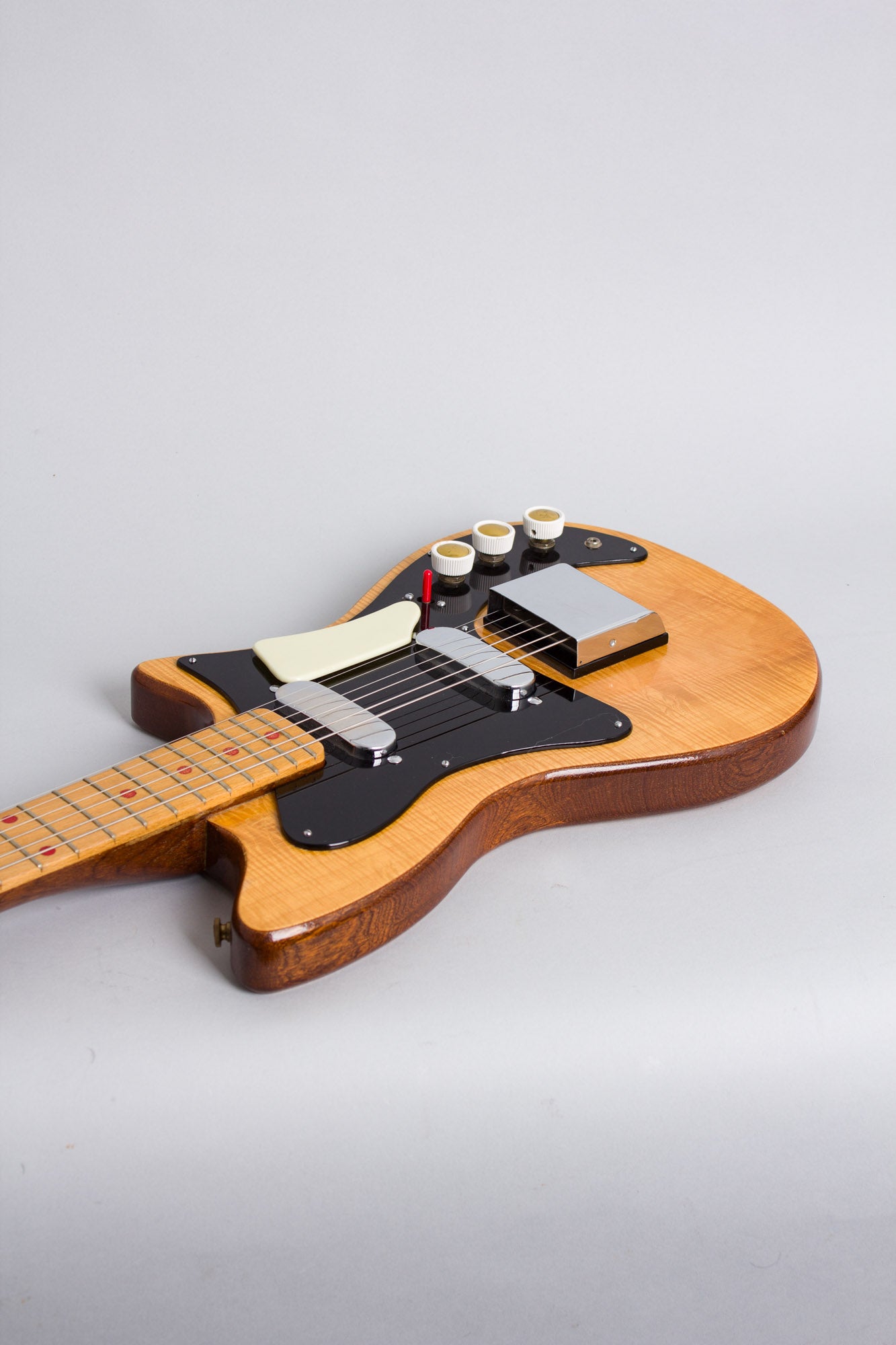 Fenton-Weill Hohner Zambesi 333 Solid Body Electric Guitar (1962)