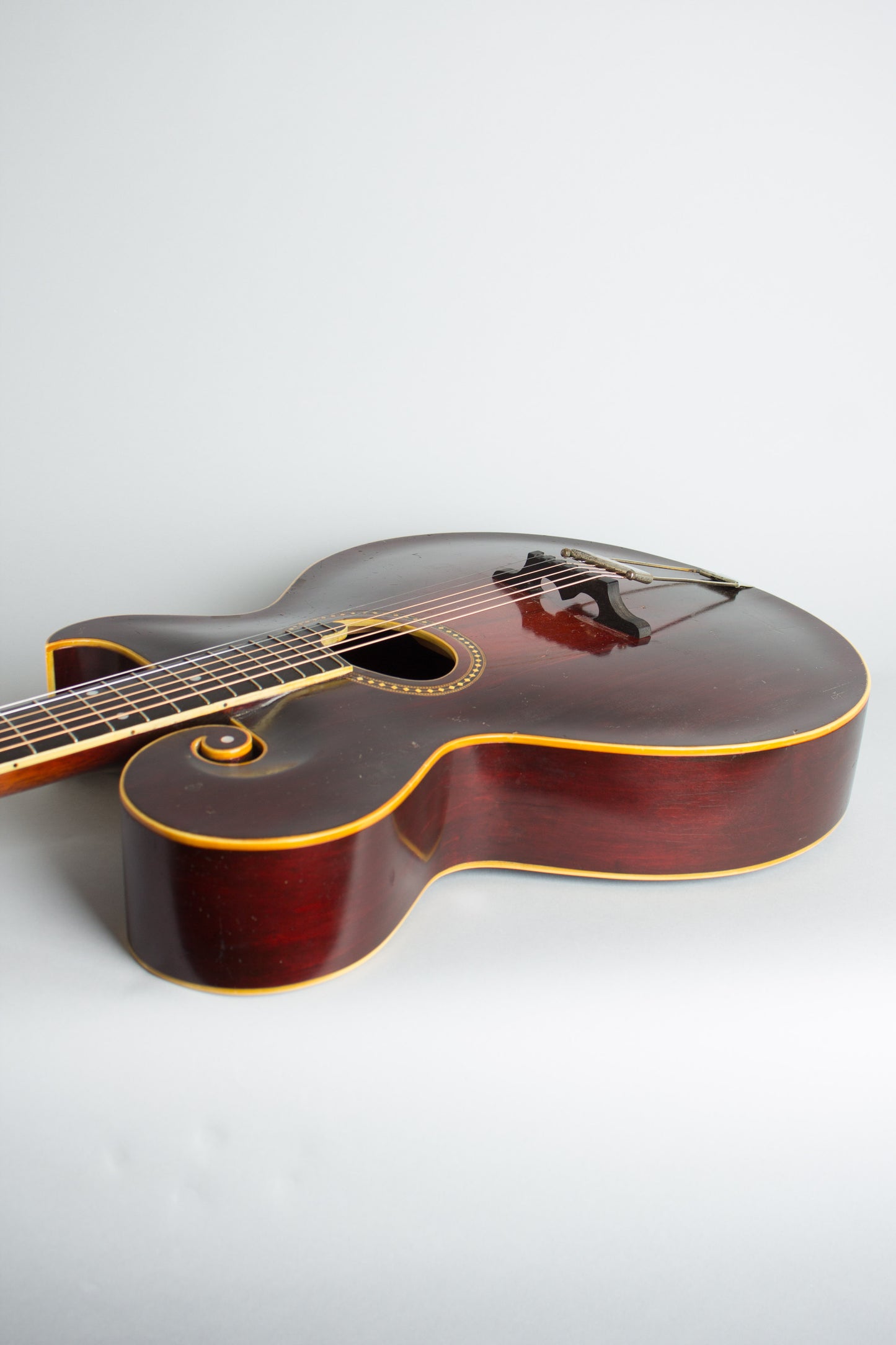 Gibson Style O Artist Arch Top Acoustic Guitar (1919)