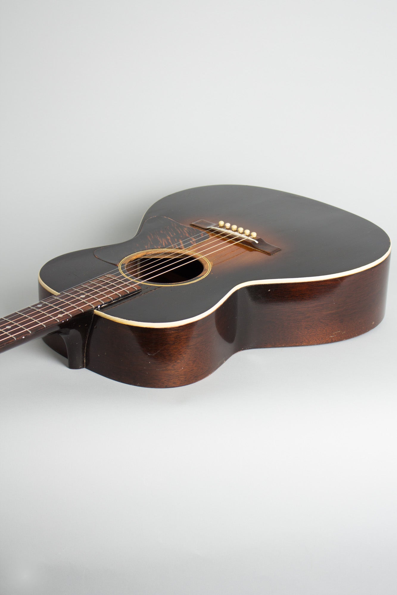 Gibson L-00 Flat Top Acoustic Guitar (1934)