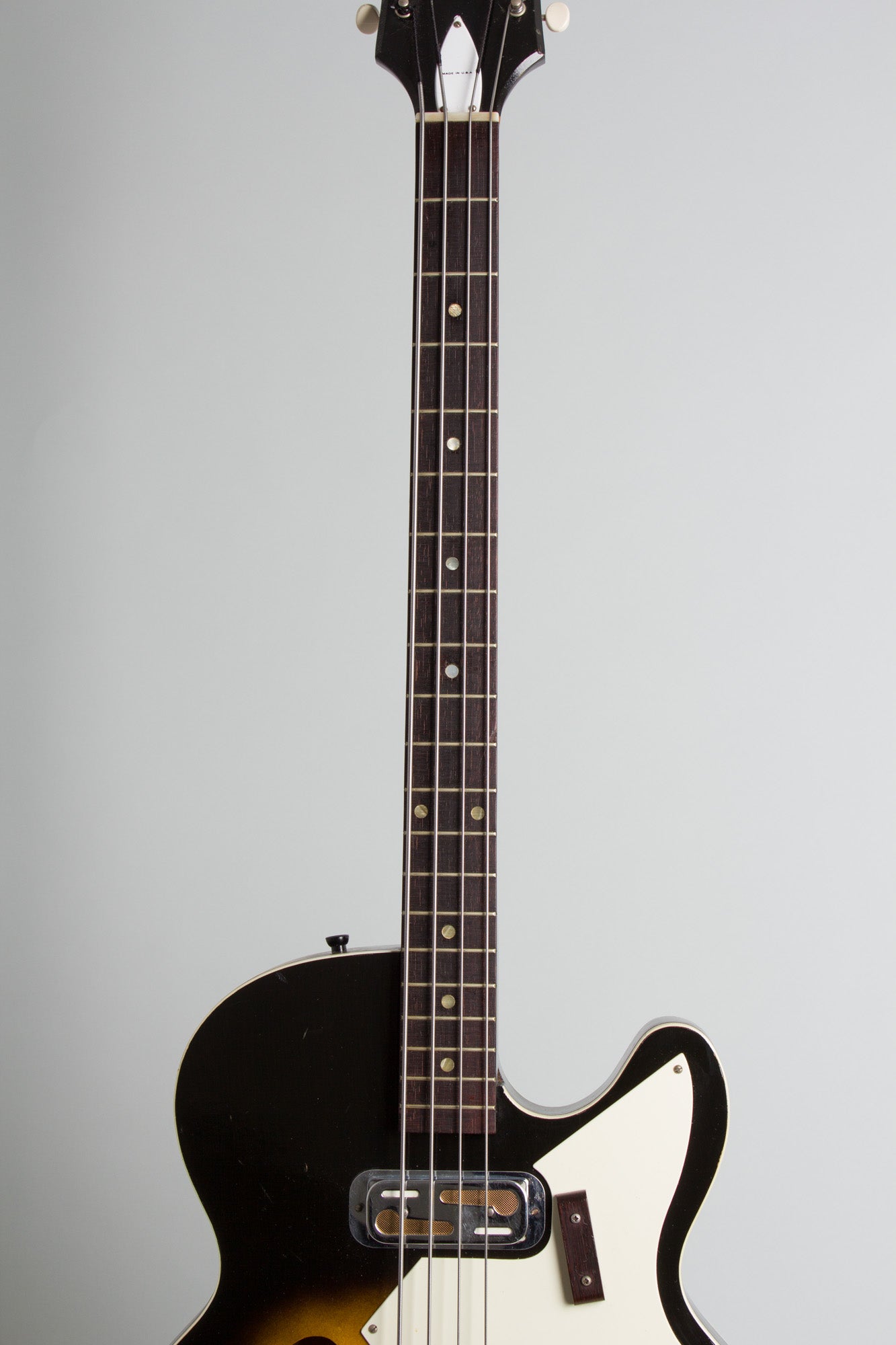 Harmony H-22 Electric Bass Guitar (1964)