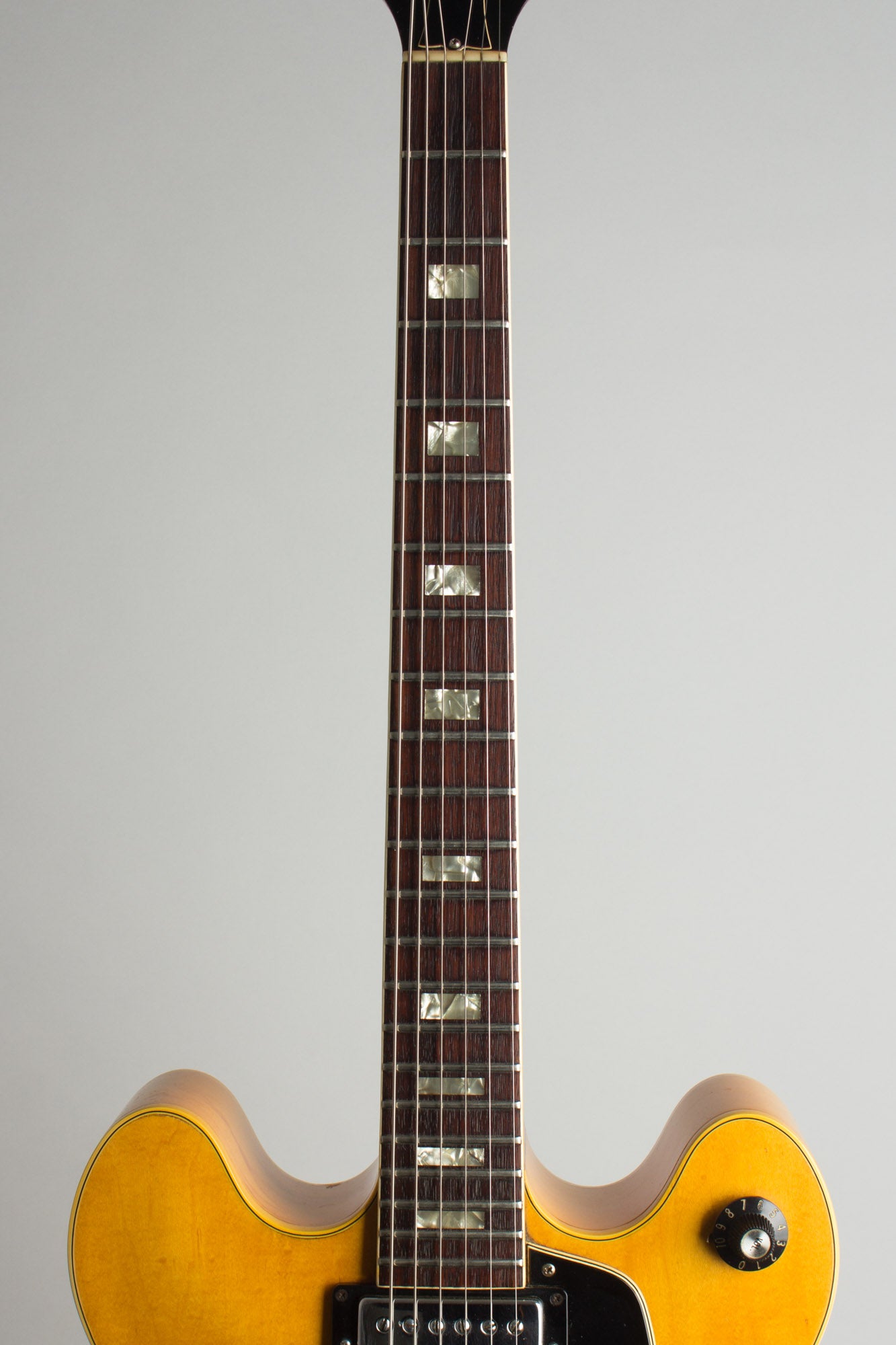 Gibson ES-150DCN Arch Top Semi-Hollow Body Electric Guitar (1969)