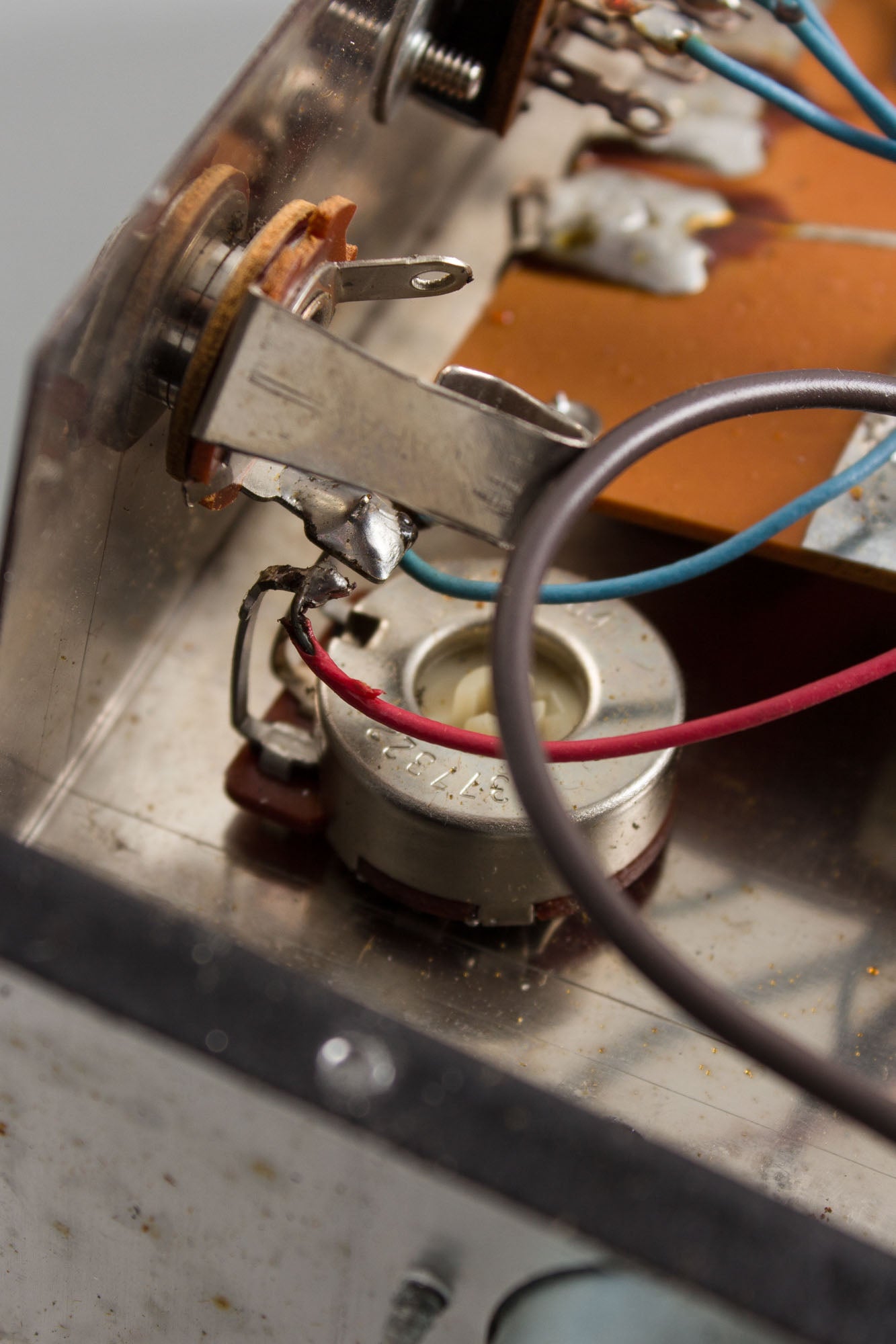 Electro-Harmonix Frequency Analyzer Ring Modulator Effect (1973)