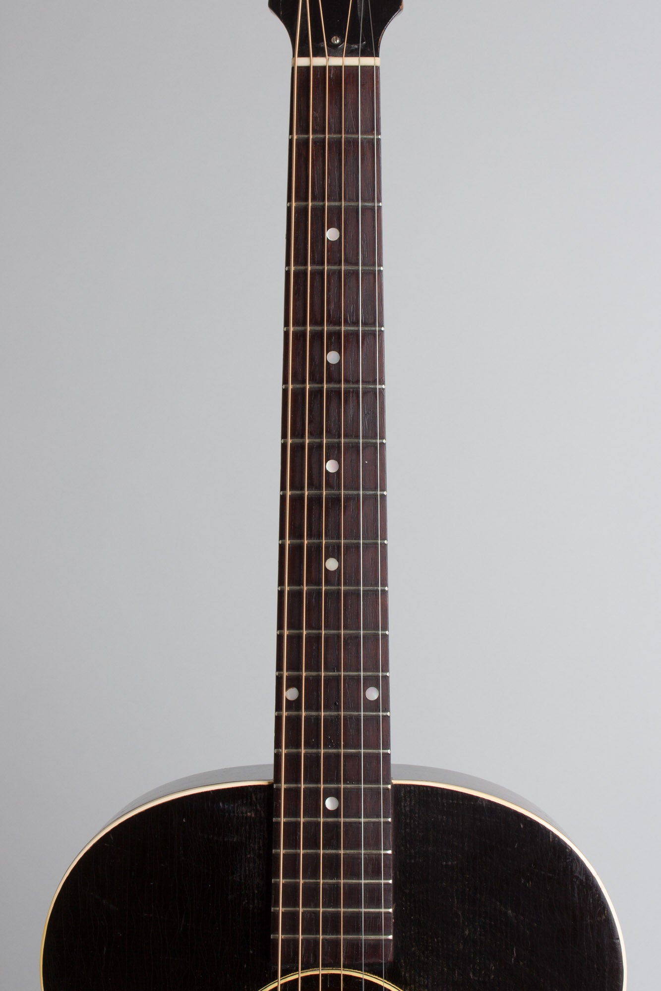Gibson LG-2 Flat Top Acoustic Guitar (1944)