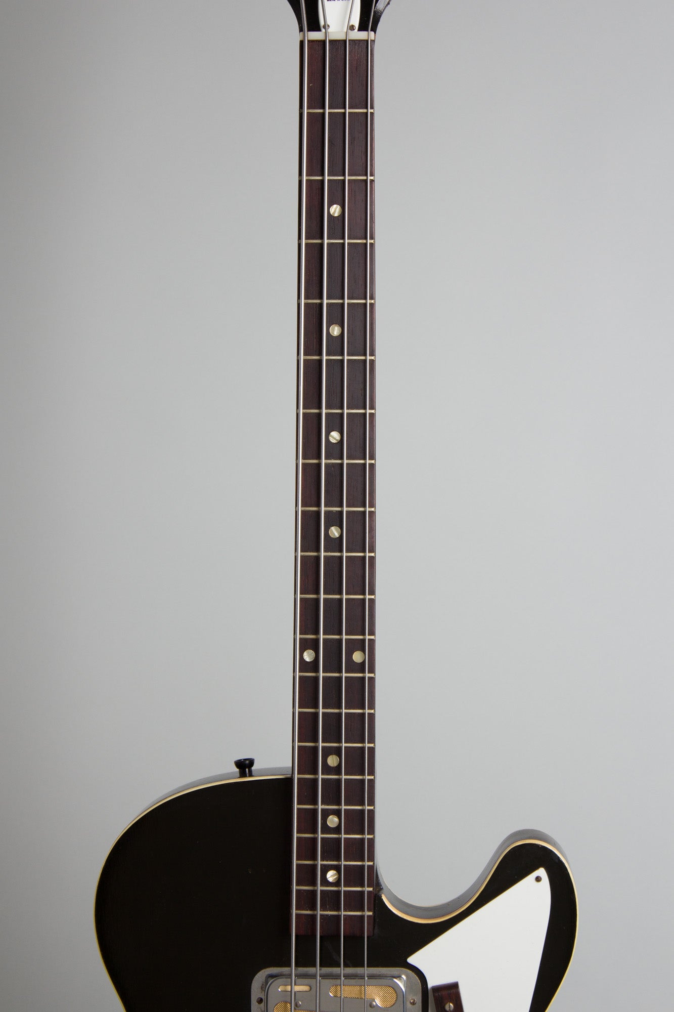 Harmony H-22 Electric Bass Guitar (1966)