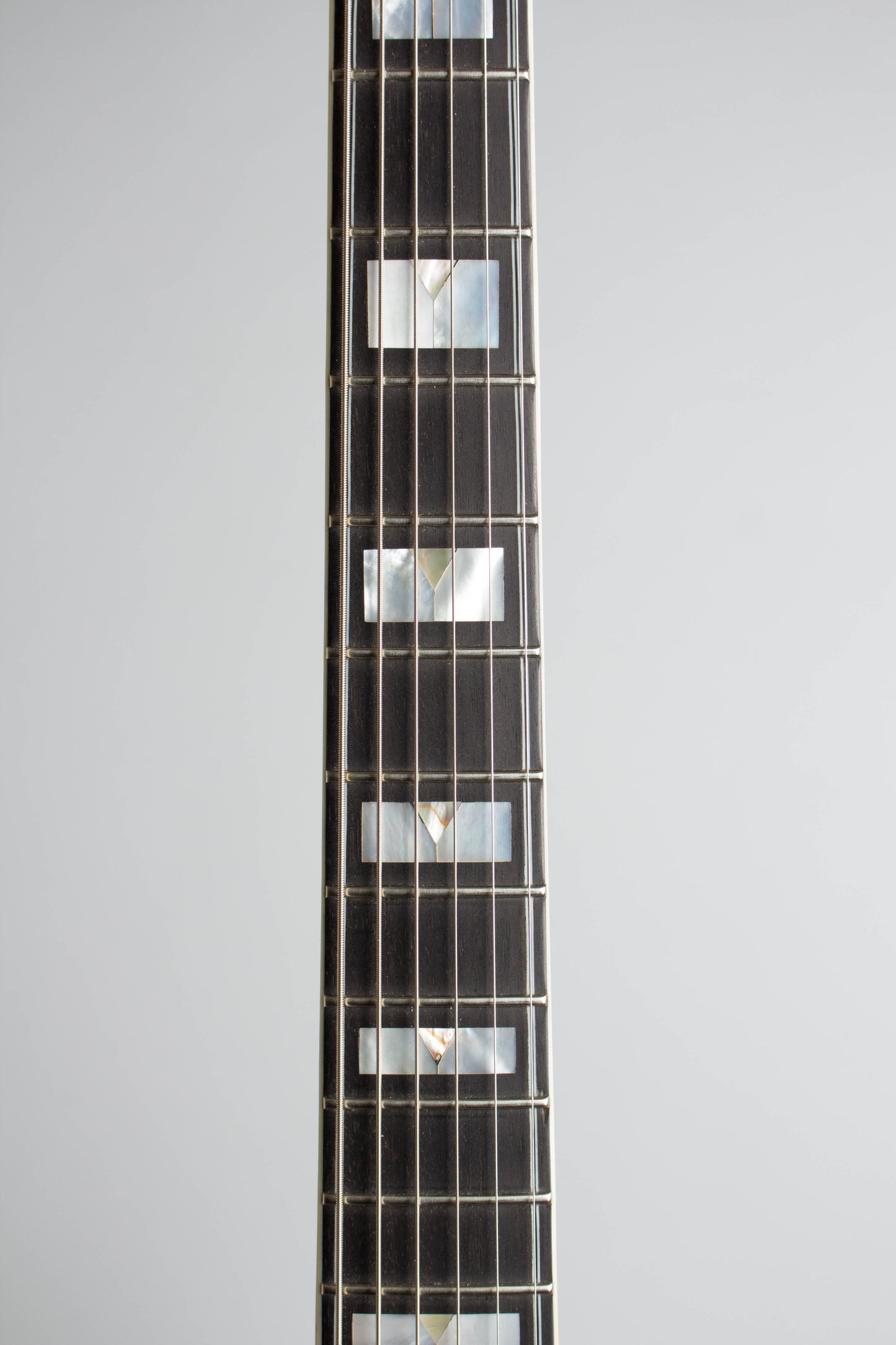 Guild Artist Award Arch-Top Hollow Body Electric Guitar (1962)
