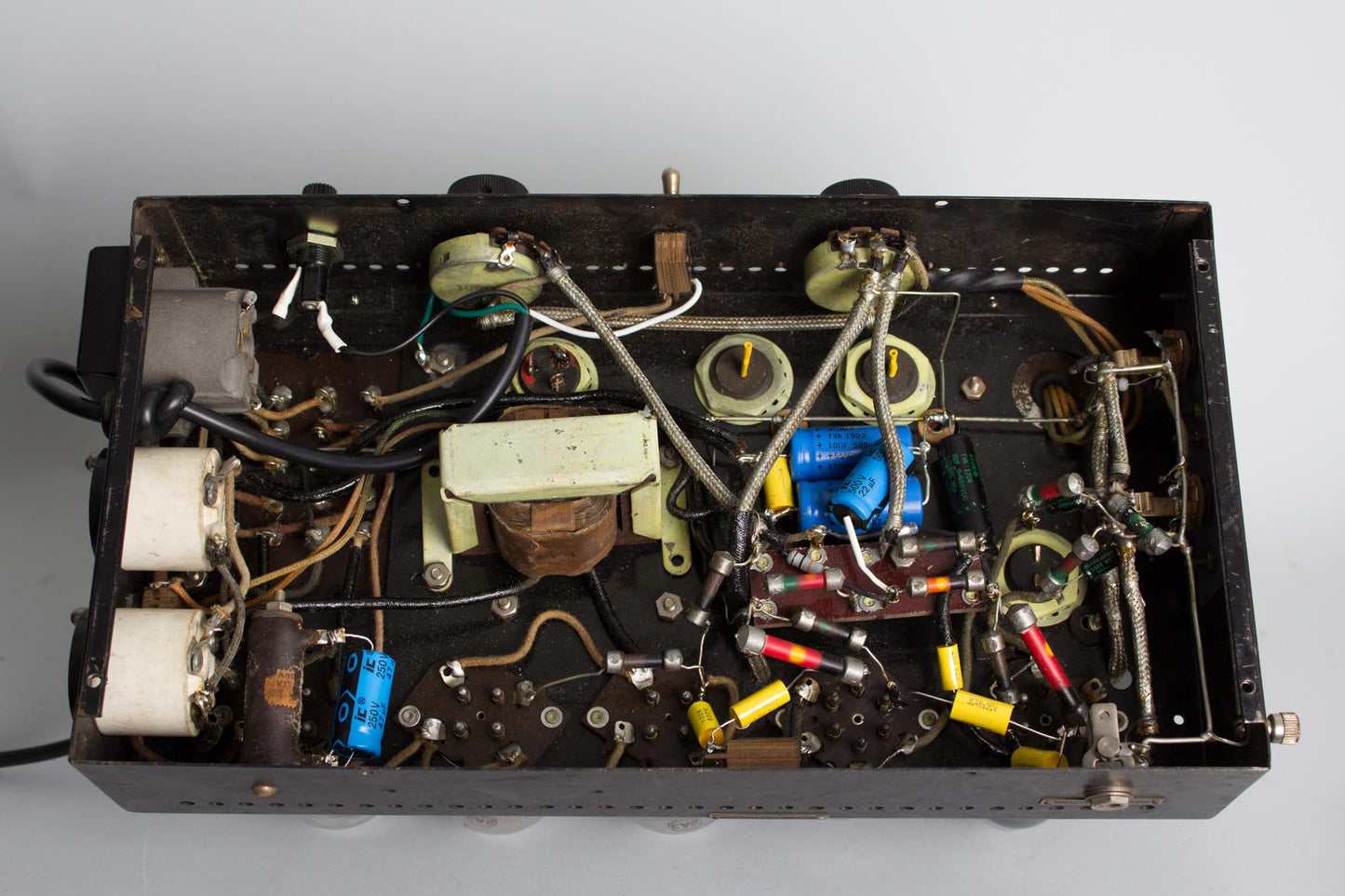 Electro-Acoustic Products Co. Tube Amplifier (1935)