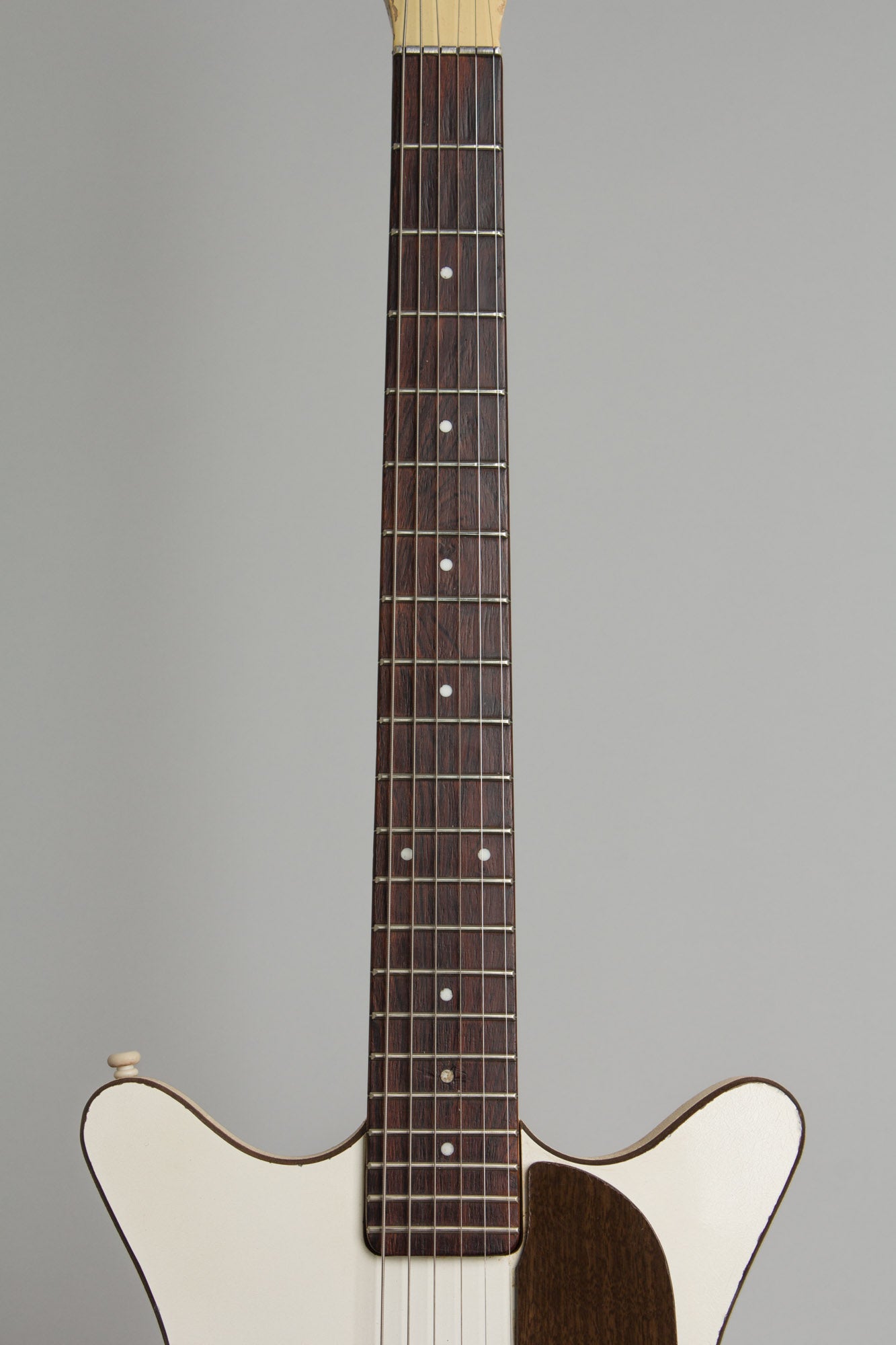 Danelectro Model 6026 Deluxe Semi-Hollow Body Electric Guitar (1958)