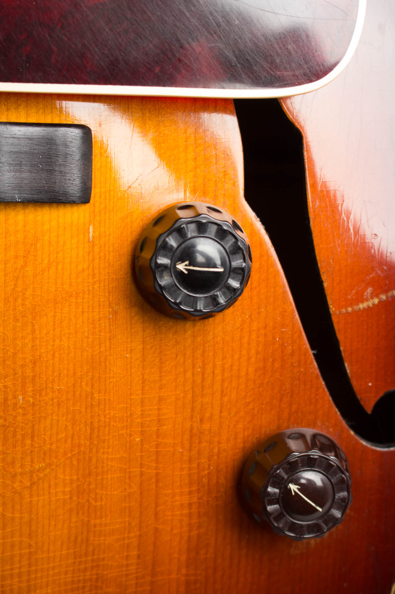 Gibson ES-150 Arch Top Hollow Body Electric Guitar (1938)