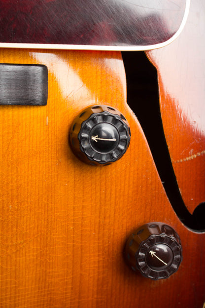 Gibson ES-150 Arch Top Hollow Body Electric Guitar (1938)