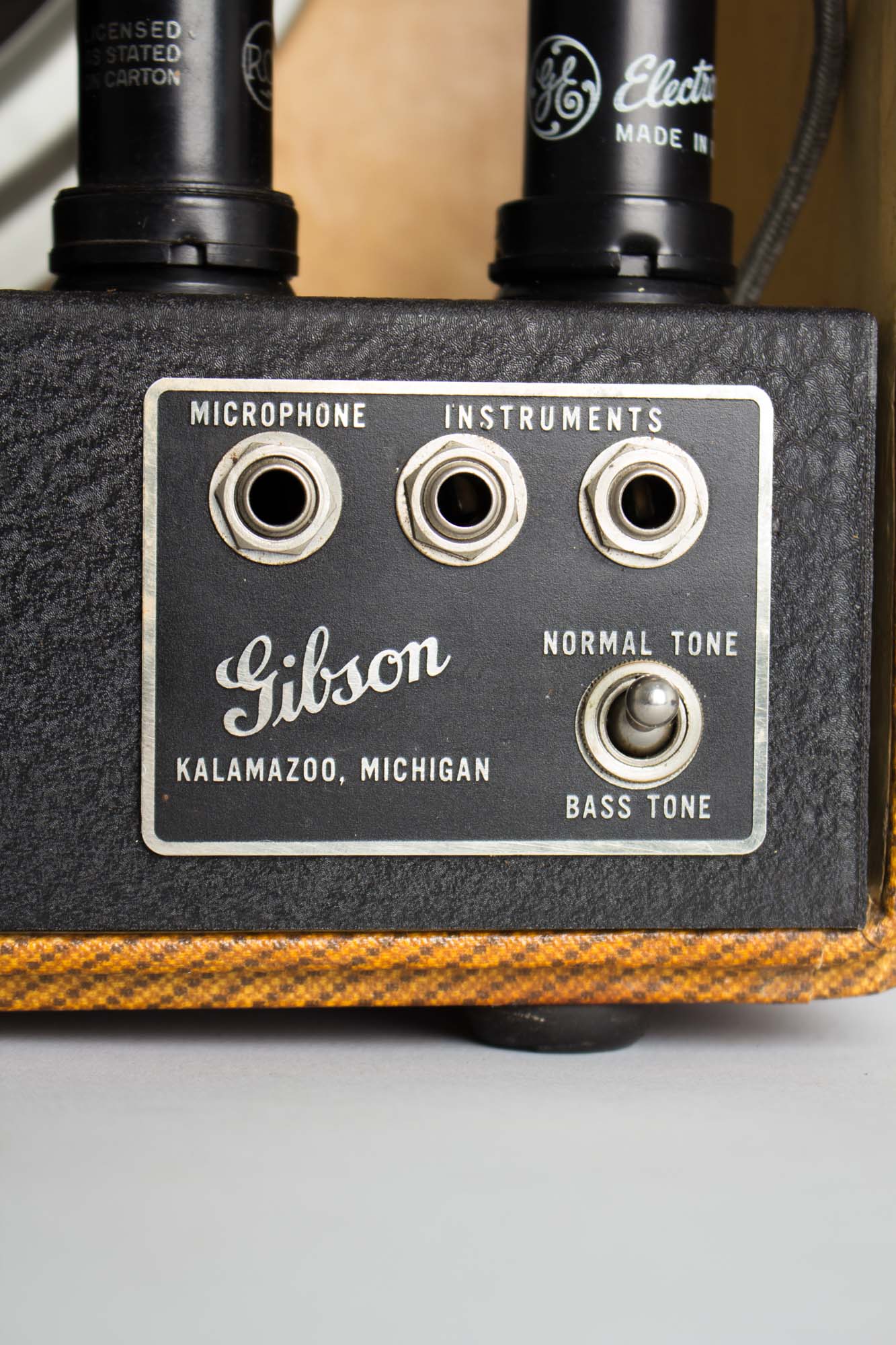 Gibson EH-150 Tube Amplifier (1938)