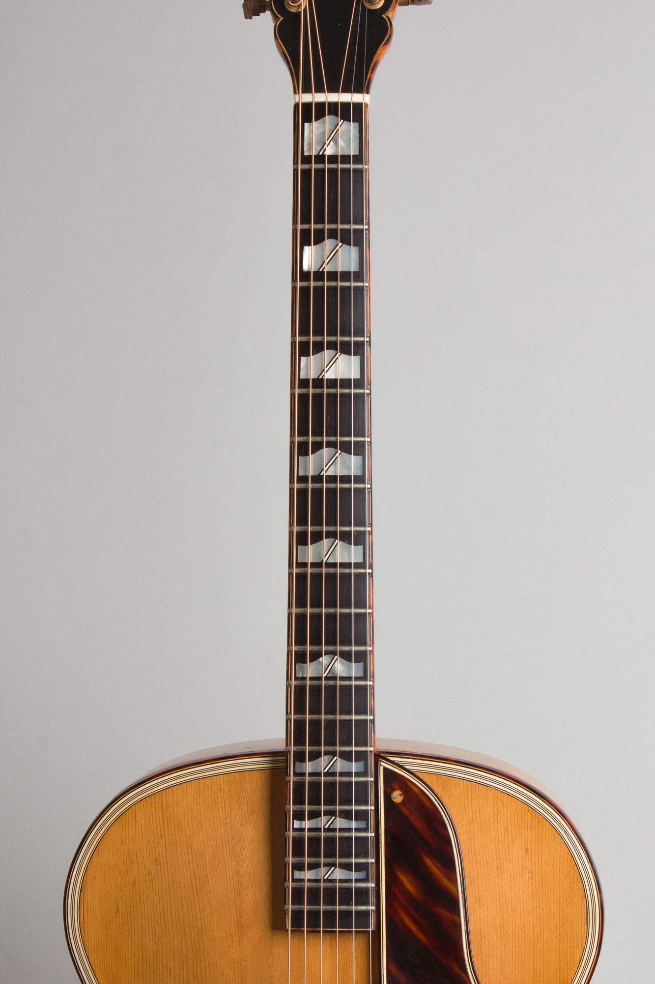 Gretsch Synchromatic 300 Arch Top Acoustic Guitar (1946)